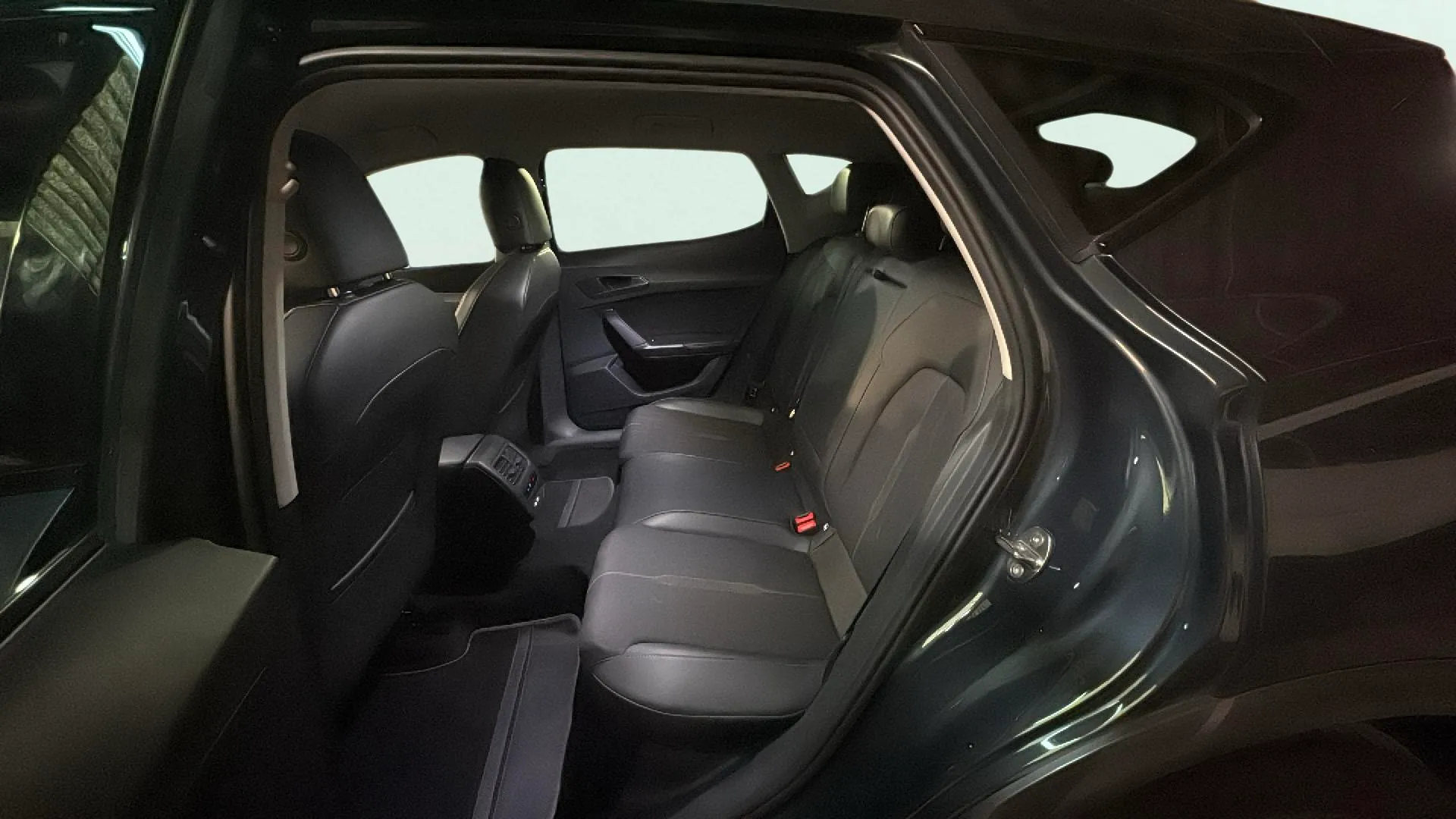 Cupra Formentor 1.5 TSI DSG - foto 24