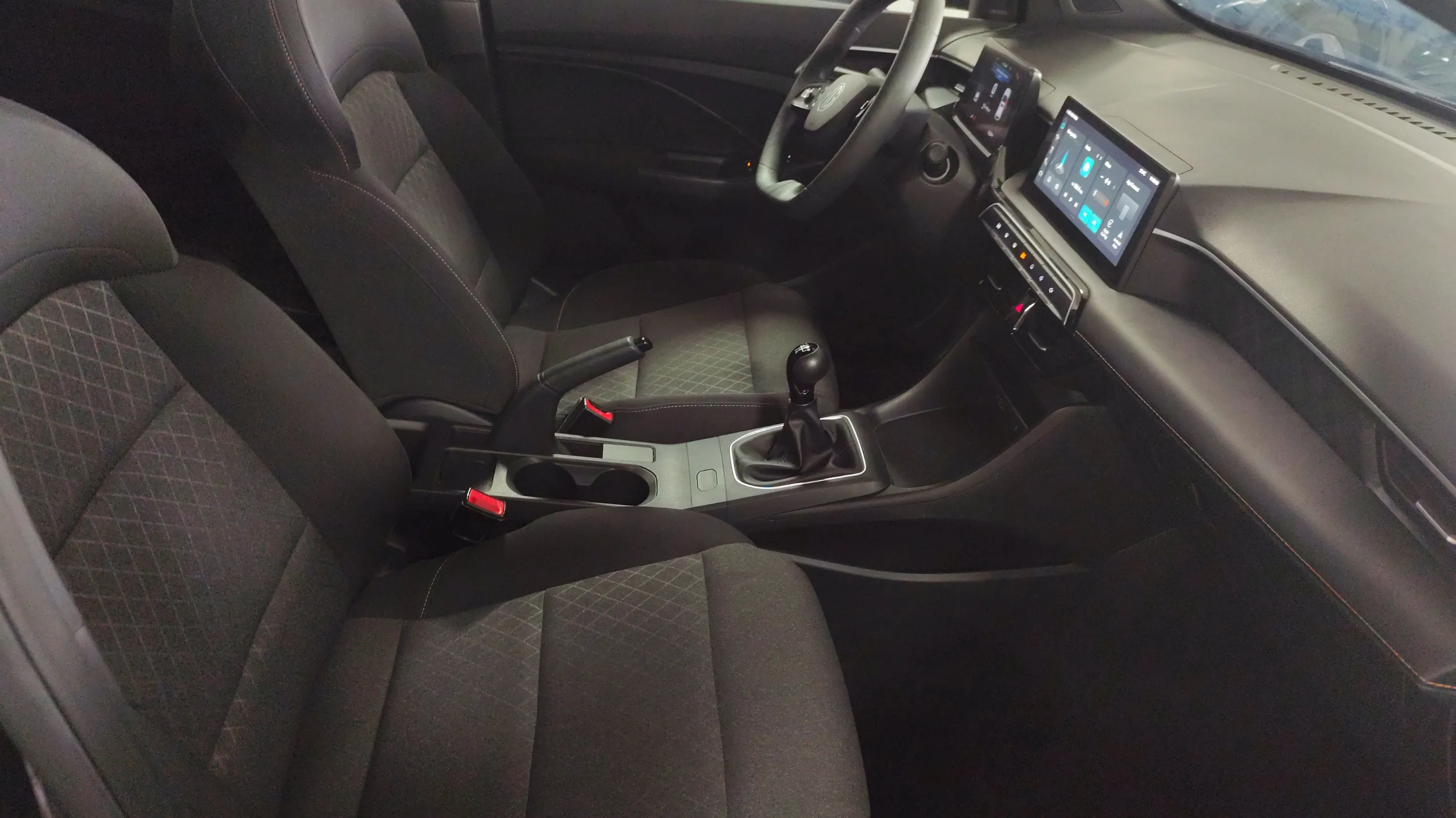 MG MG3 1.5 Comfort - foto 23