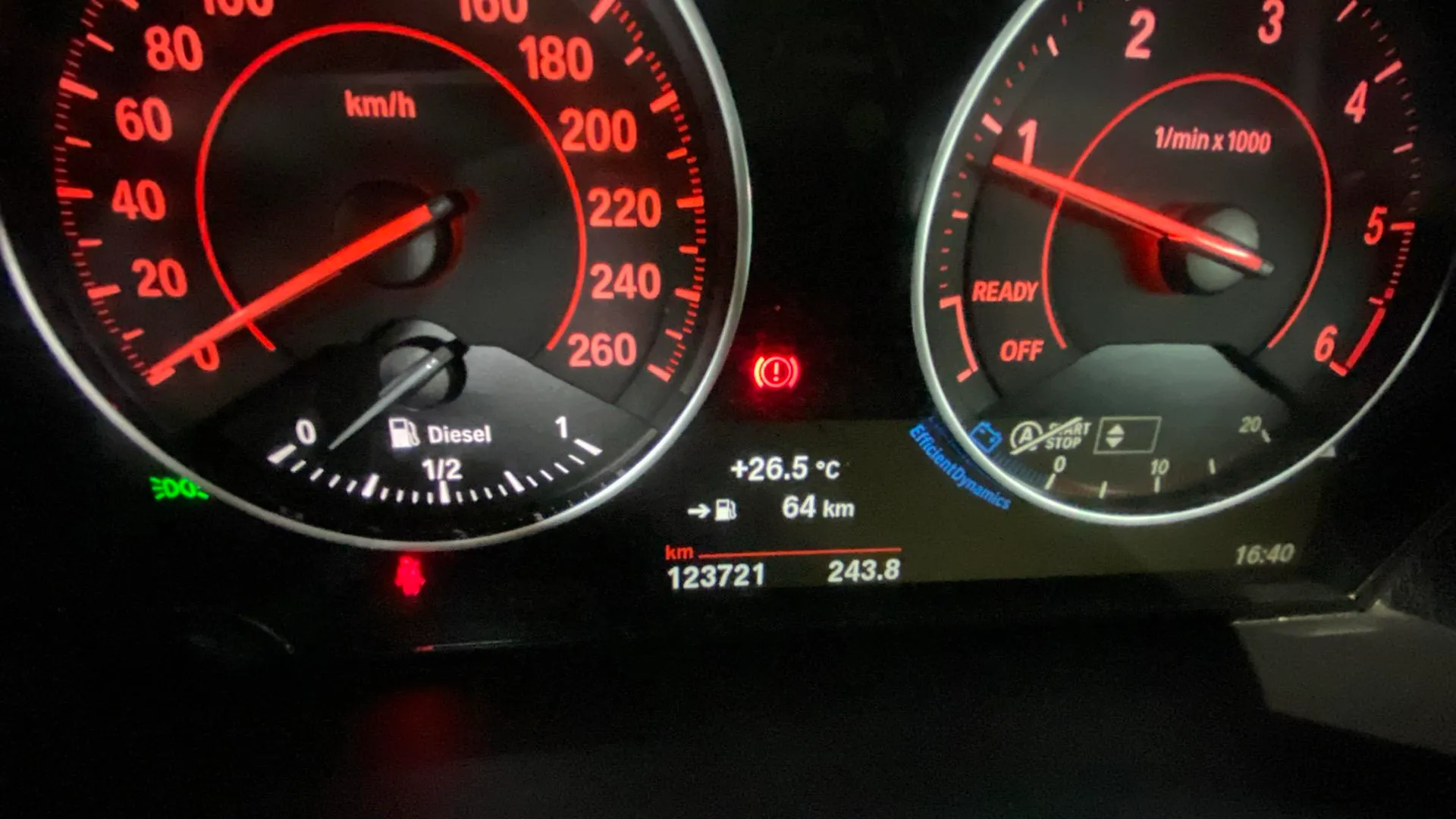 BMW Serie 2 218d - foto 21