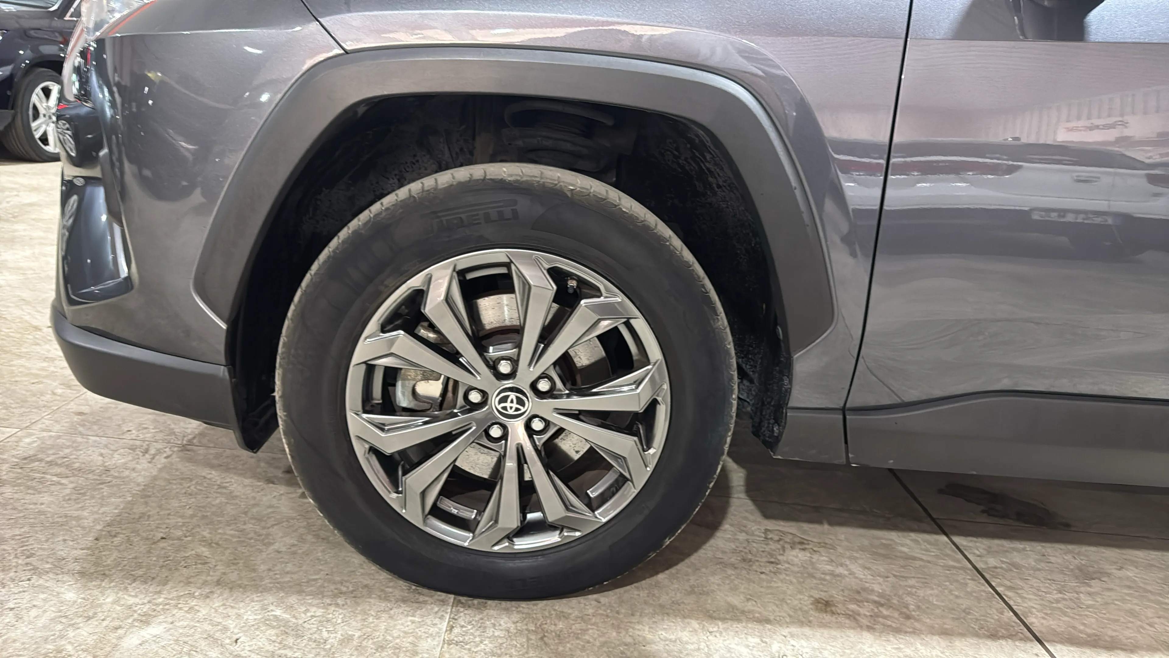 Toyota RAV4 2.5l 220H Luxury - foto 19