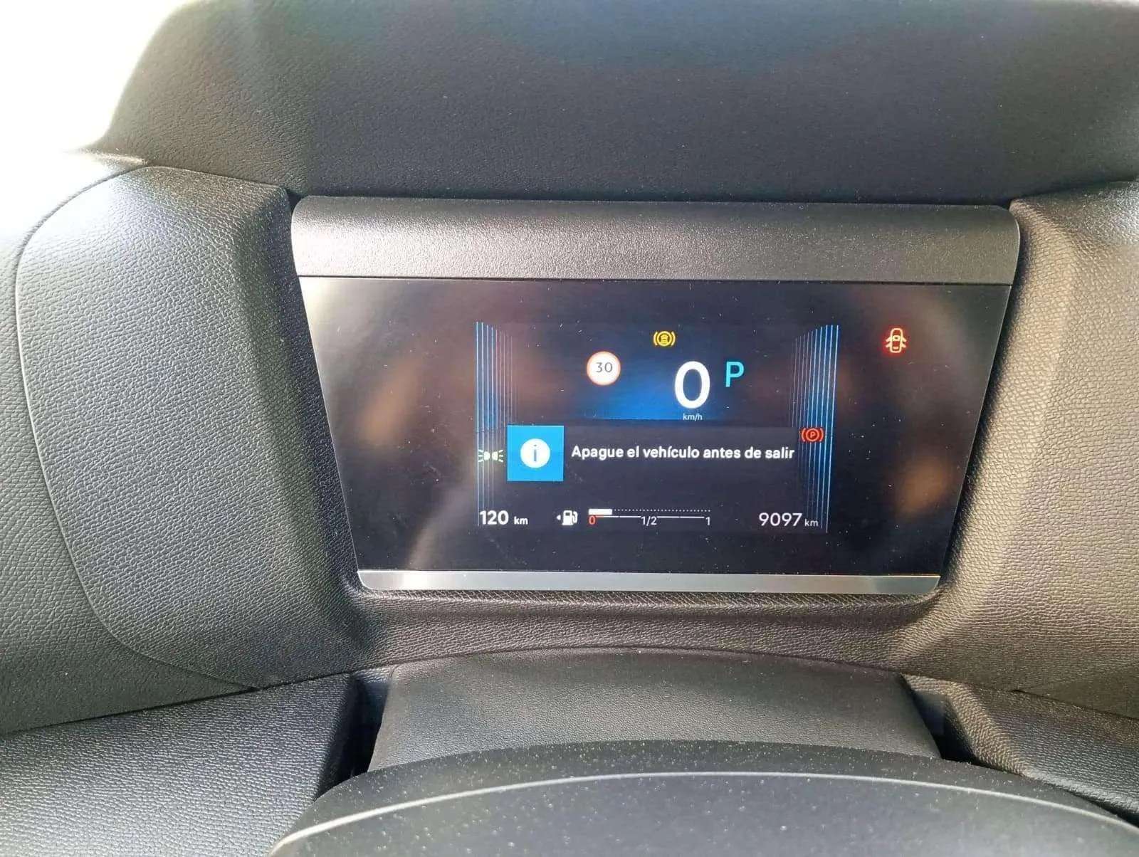 Citroën C4 Hybrid 136 e-DCS6 Plus - foto 17