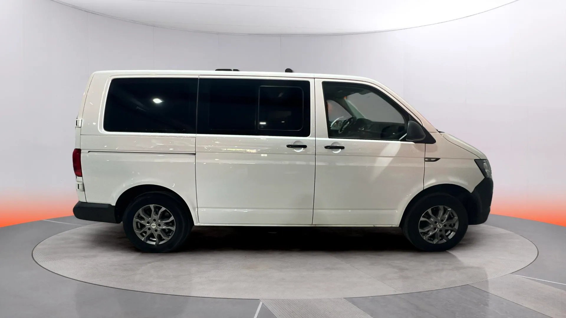 Volkswagen Caravelle Corto 2.0 TDI BMT - foto 8