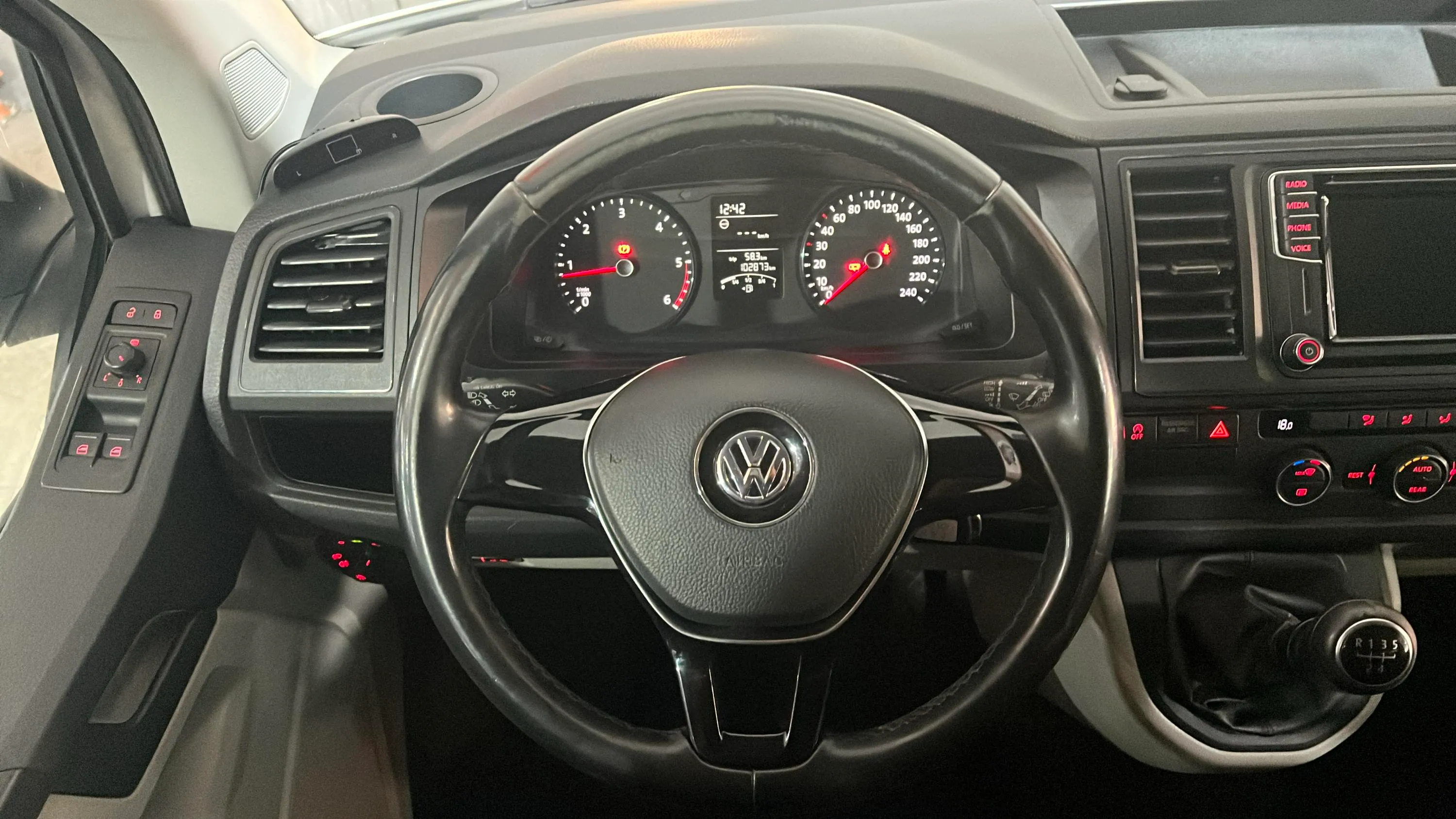 Volkswagen Caravelle Corto 2.0 TDI BMT - foto 9