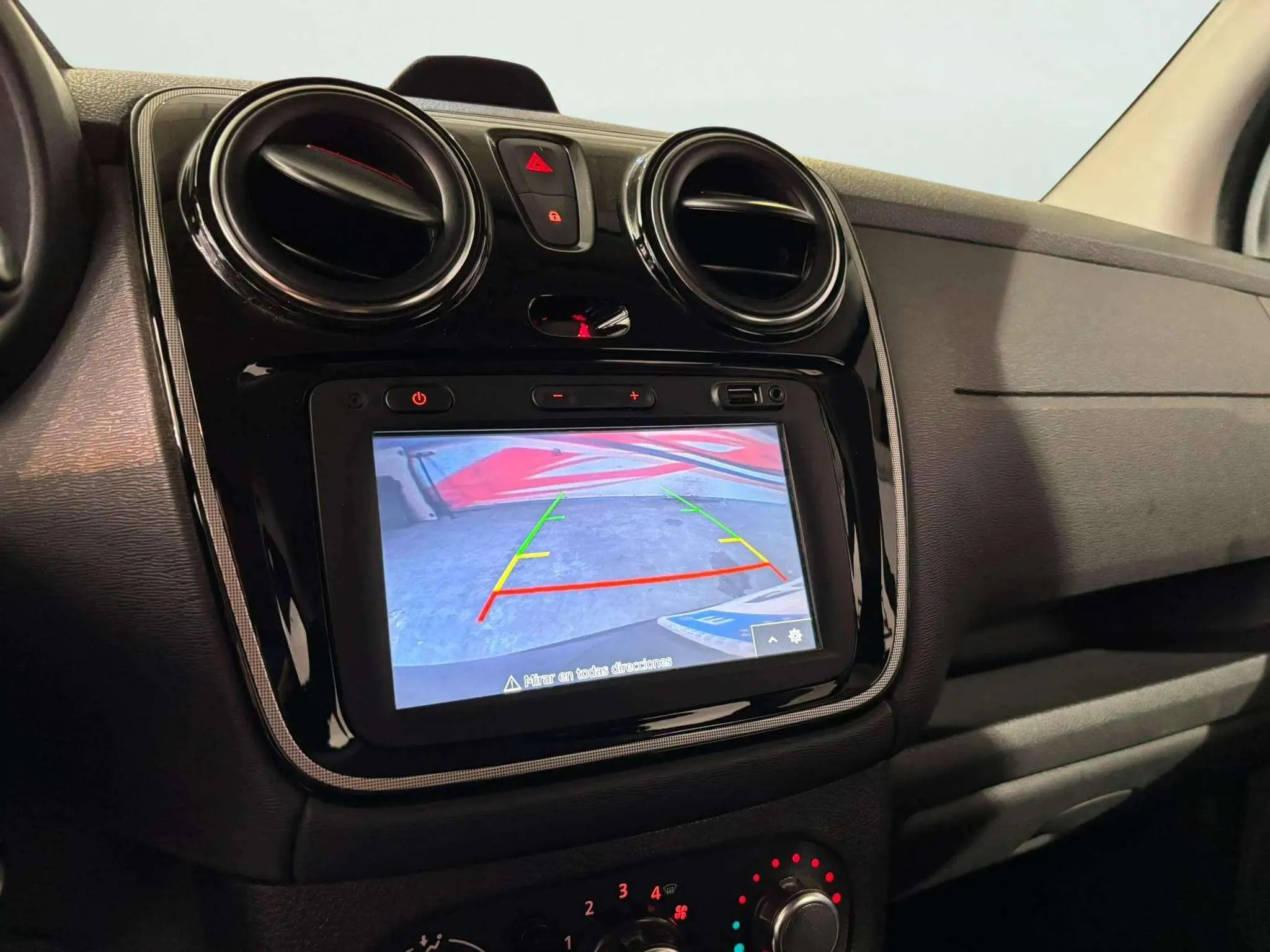 Dacia Lodgy Stepway Comfort TCe 5 plazas GPF - foto 16