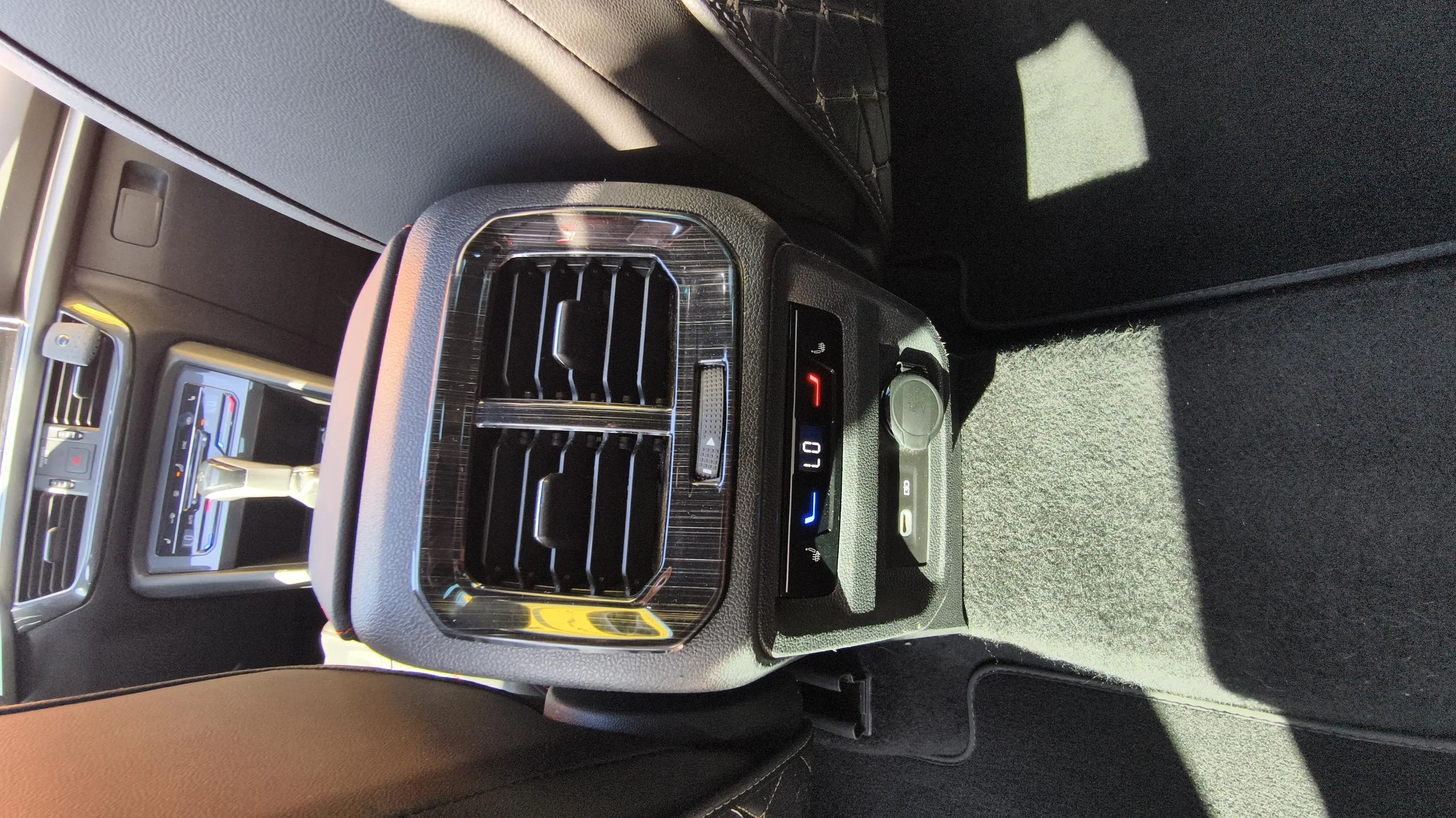 SEAT Tarraco 1.5 TSI FR DSG - foto 23