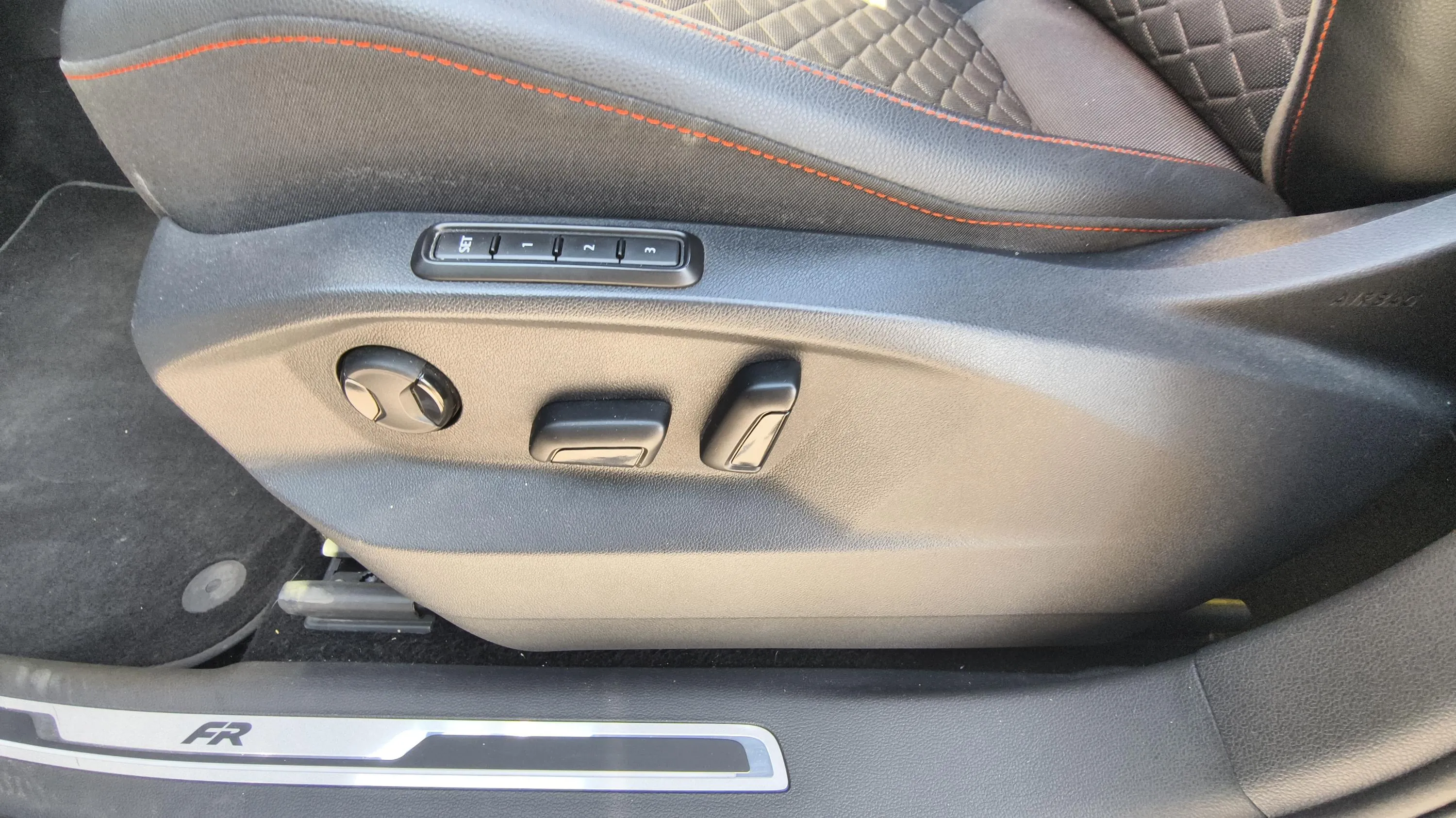 SEAT Tarraco 1.5 TSI FR DSG - foto 19
