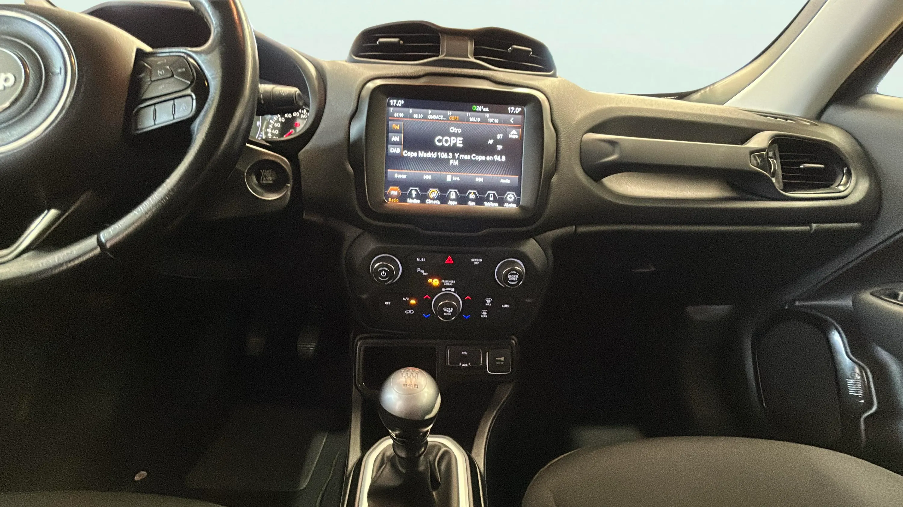 Jeep Renegade 1.6 Mjet Night Eagle 4x2 - foto 10