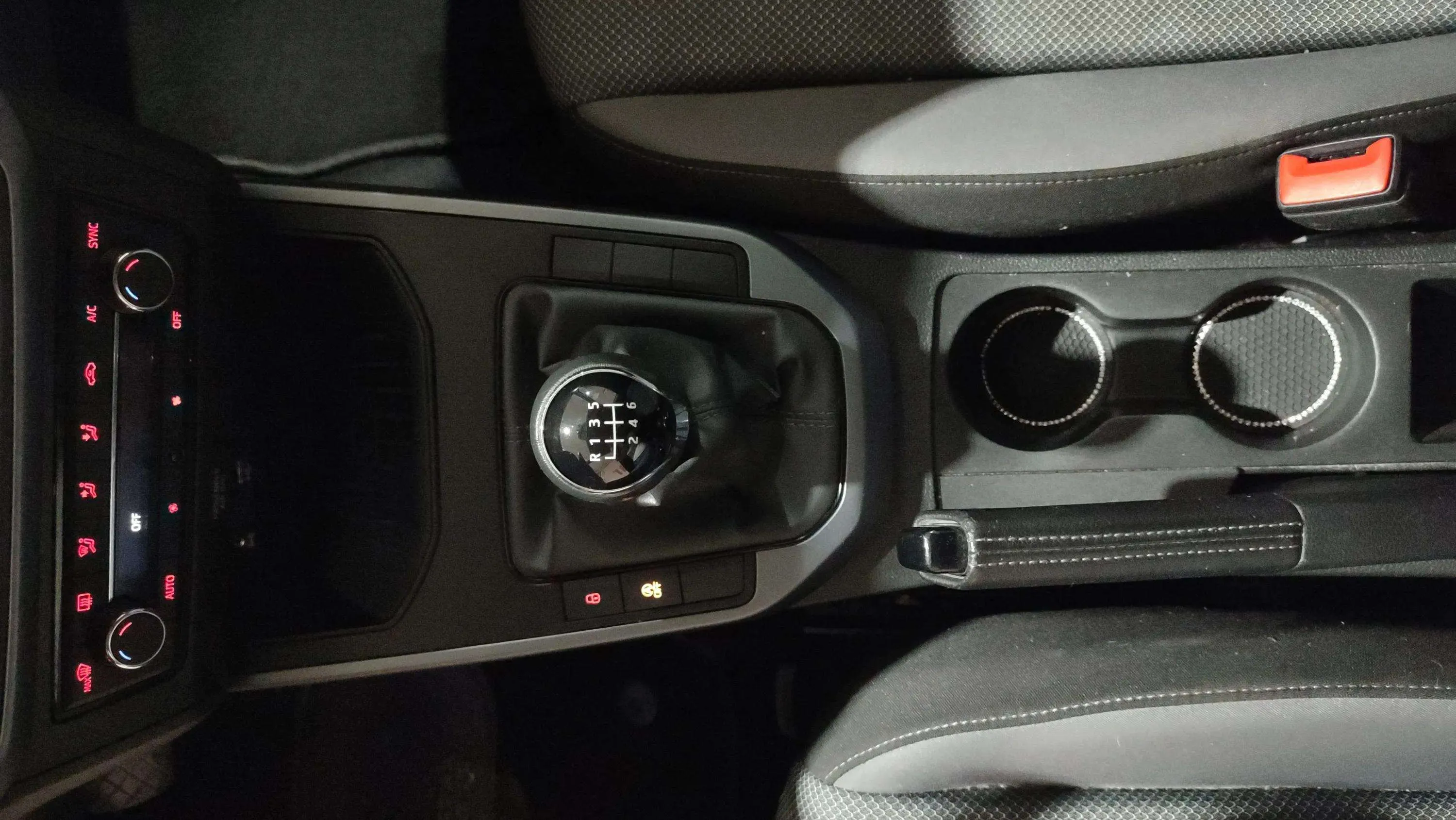 SEAT Arona 1.0 TSI Style Ecomotive - foto 19
