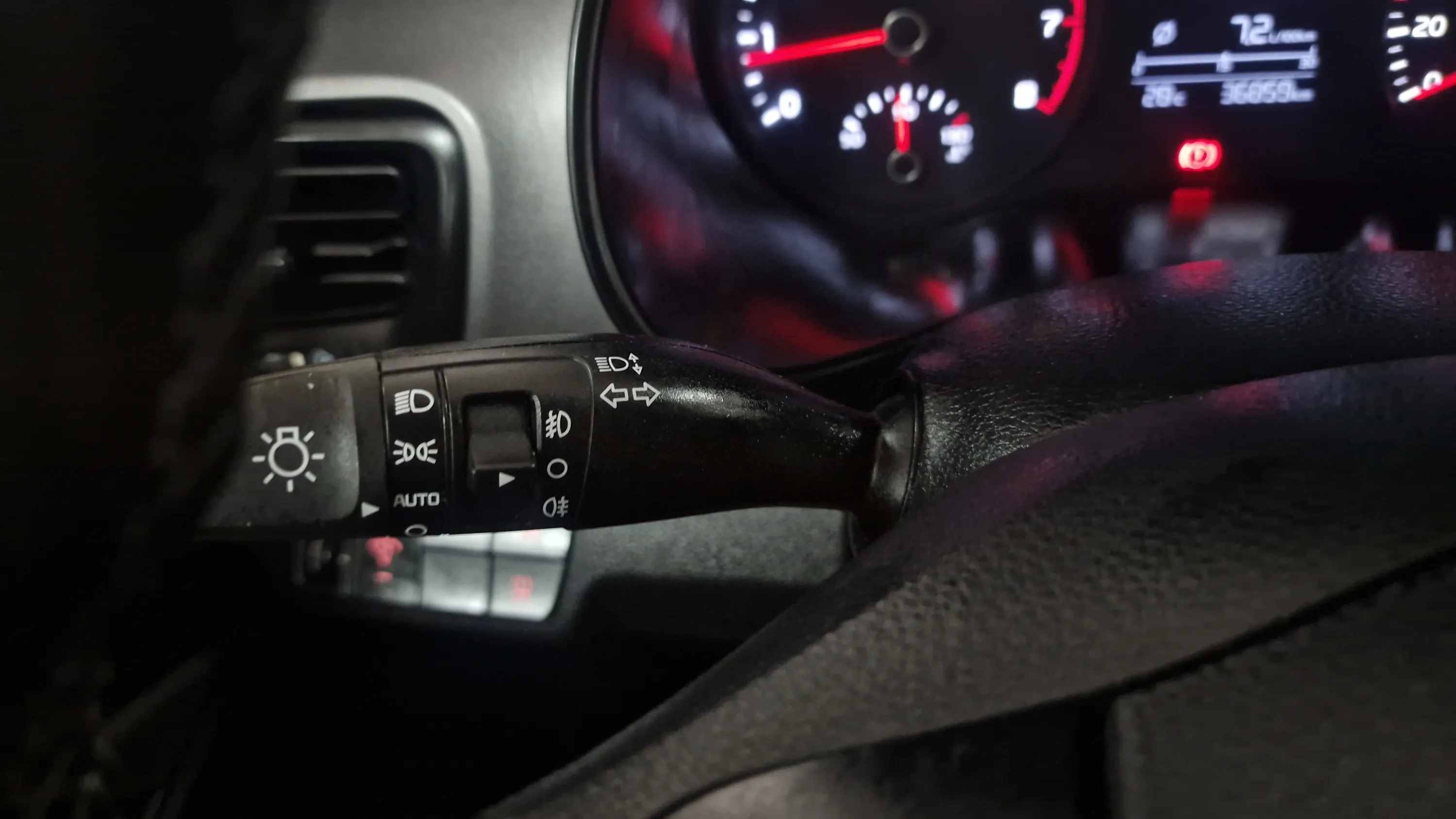 Kia Stonic 1.2 Cvvt Concept Eco-Dynam - foto 17