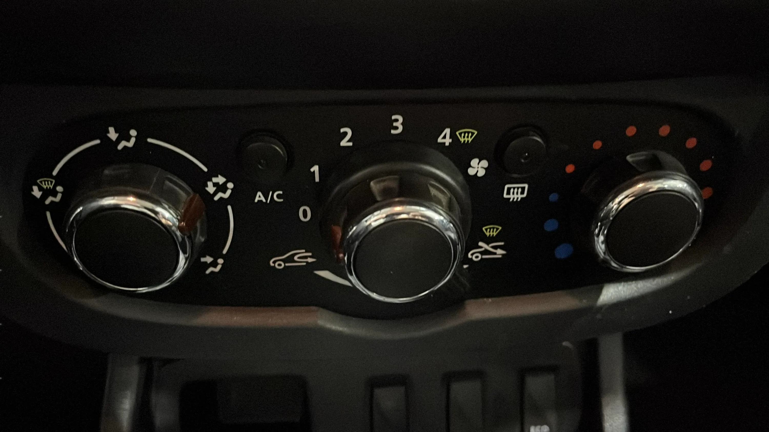 Dacia Duster Ambiance dCi 110 4x2 EU6 - foto 21