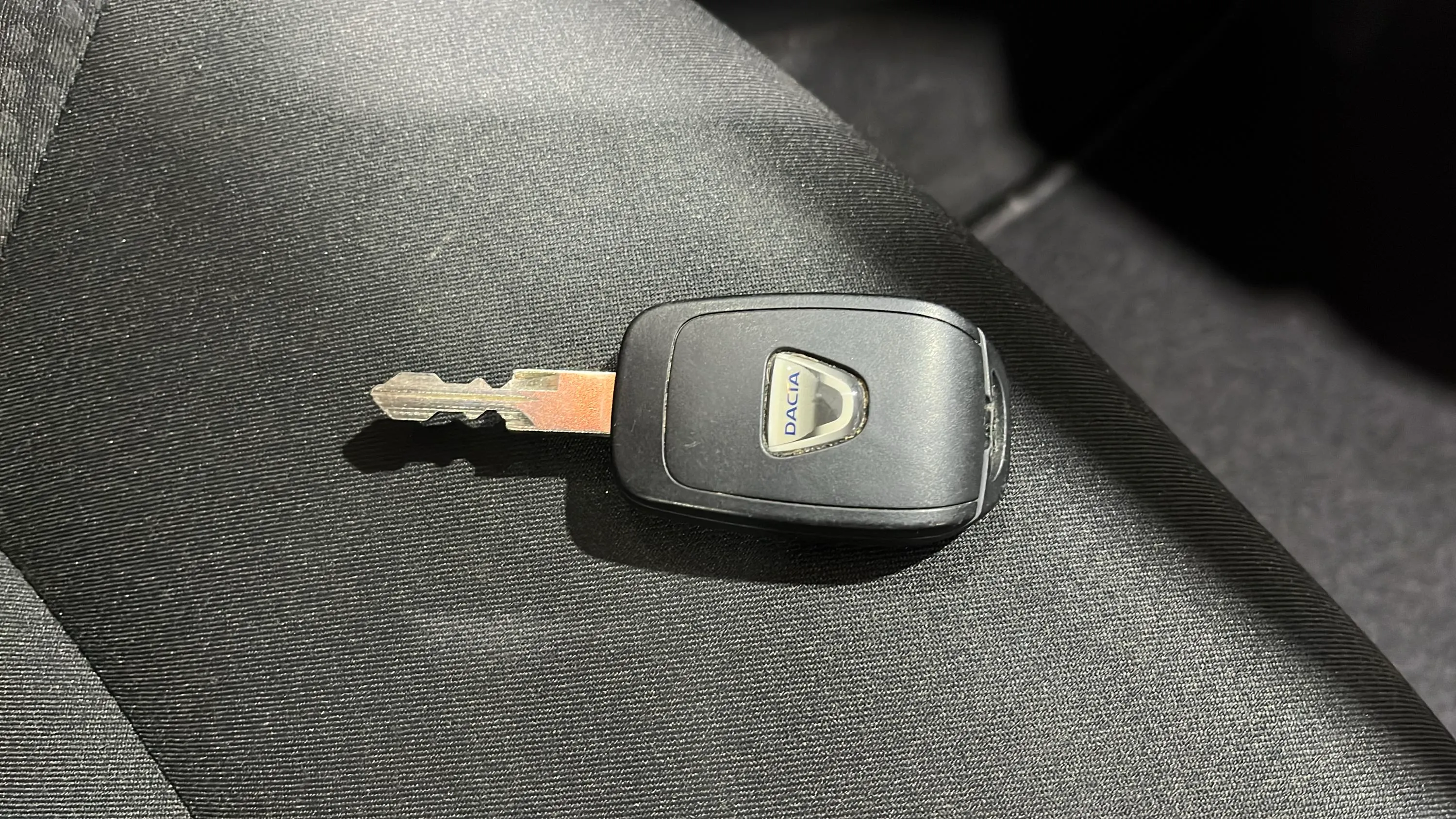 Dacia Duster Ambiance dCi 110 4x2 EU6 - foto 25