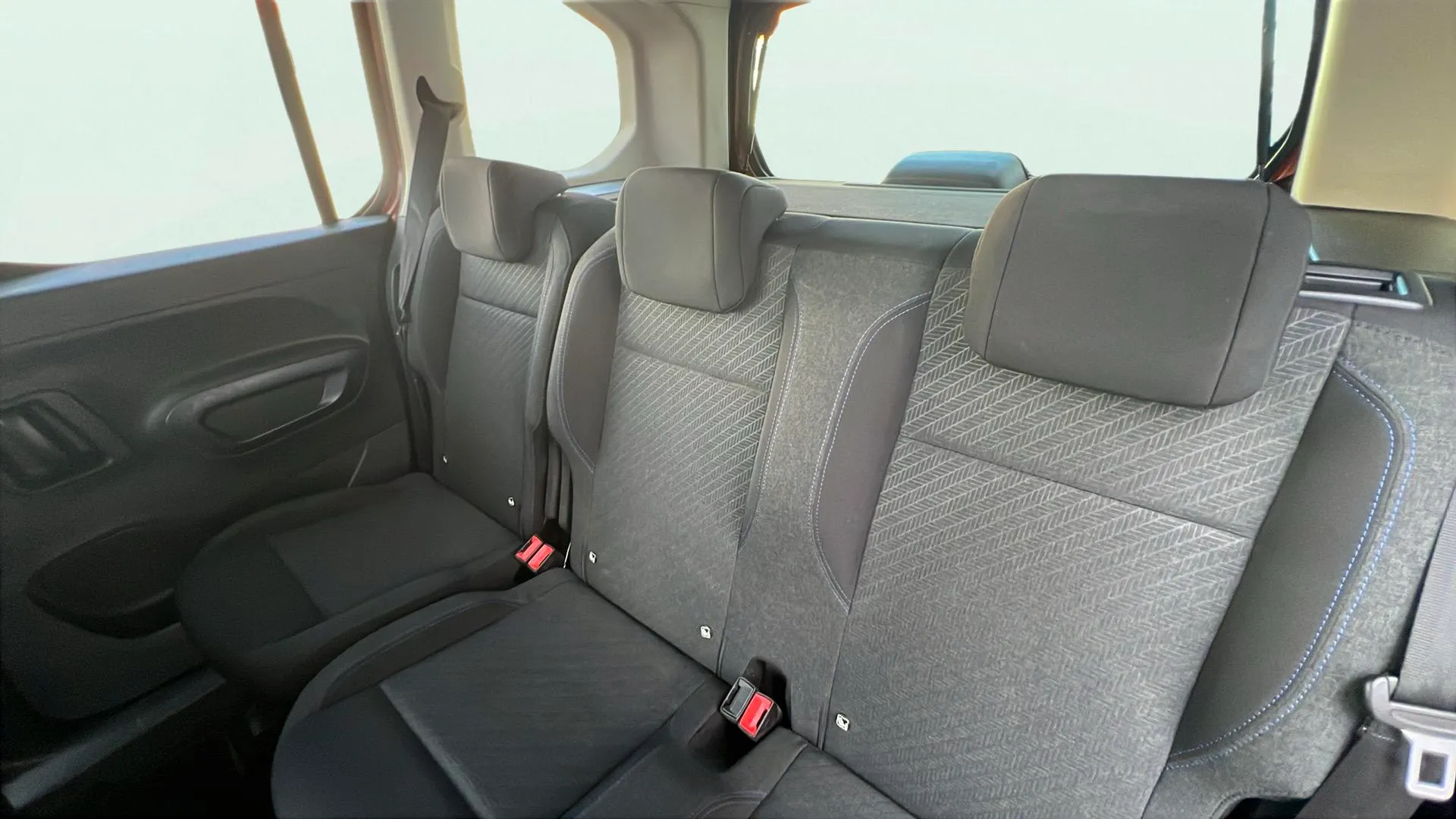 Peugeot Rifter Allure Standard BlueHDi - foto 15