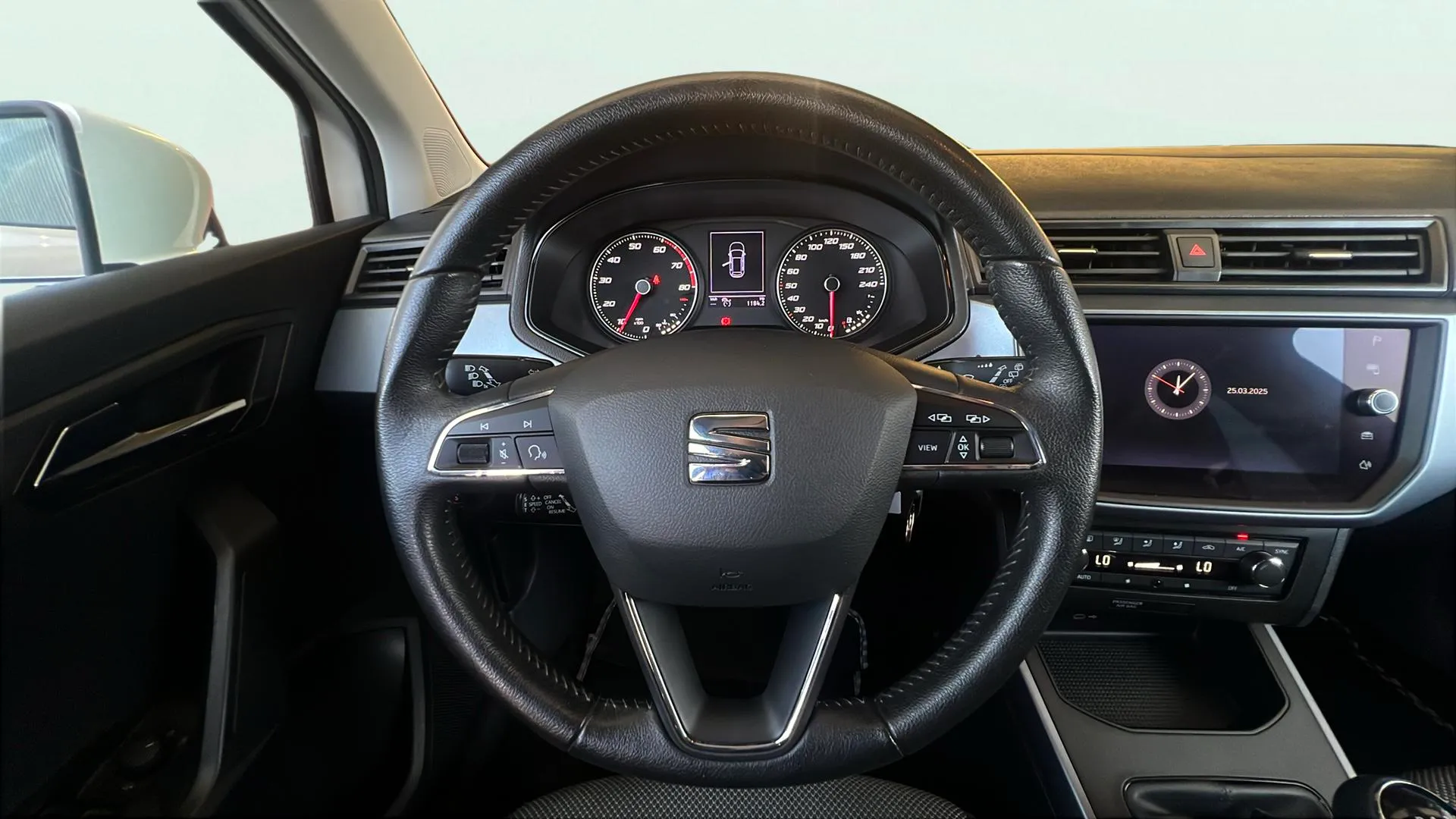SEAT Arona 1.0 TSI Reference - foto 12