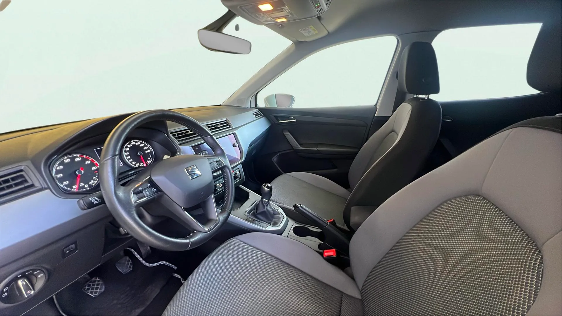 SEAT Arona 1.0 TSI Reference - foto 9