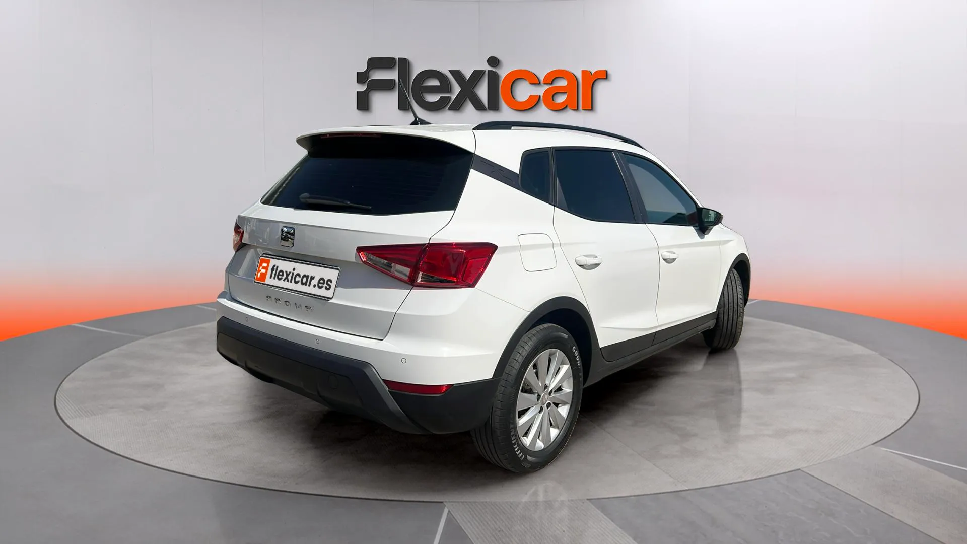 SEAT Arona 1.0 TSI Reference - foto 3