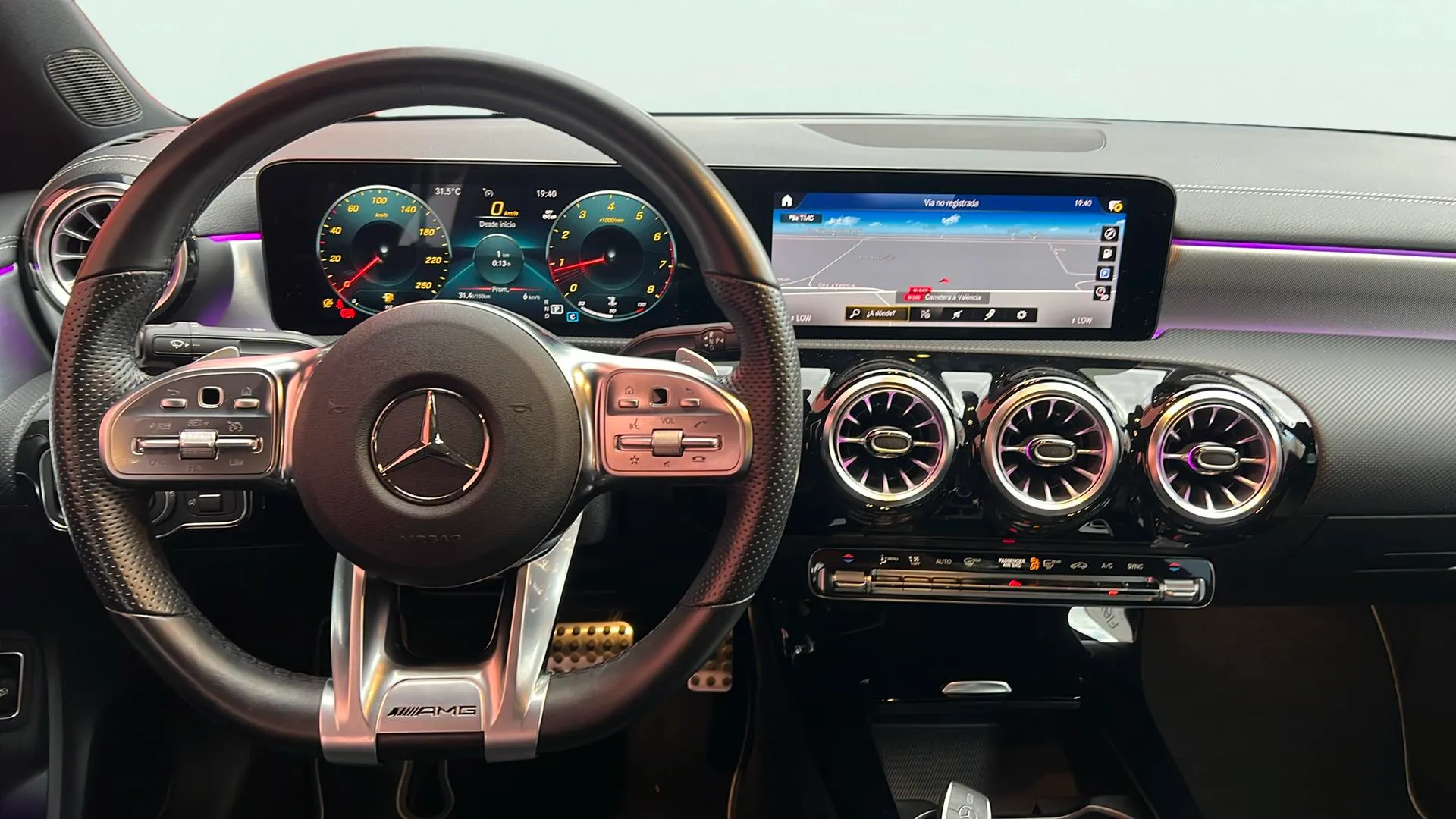 Mercedes-Benz CLA 180 - foto 11