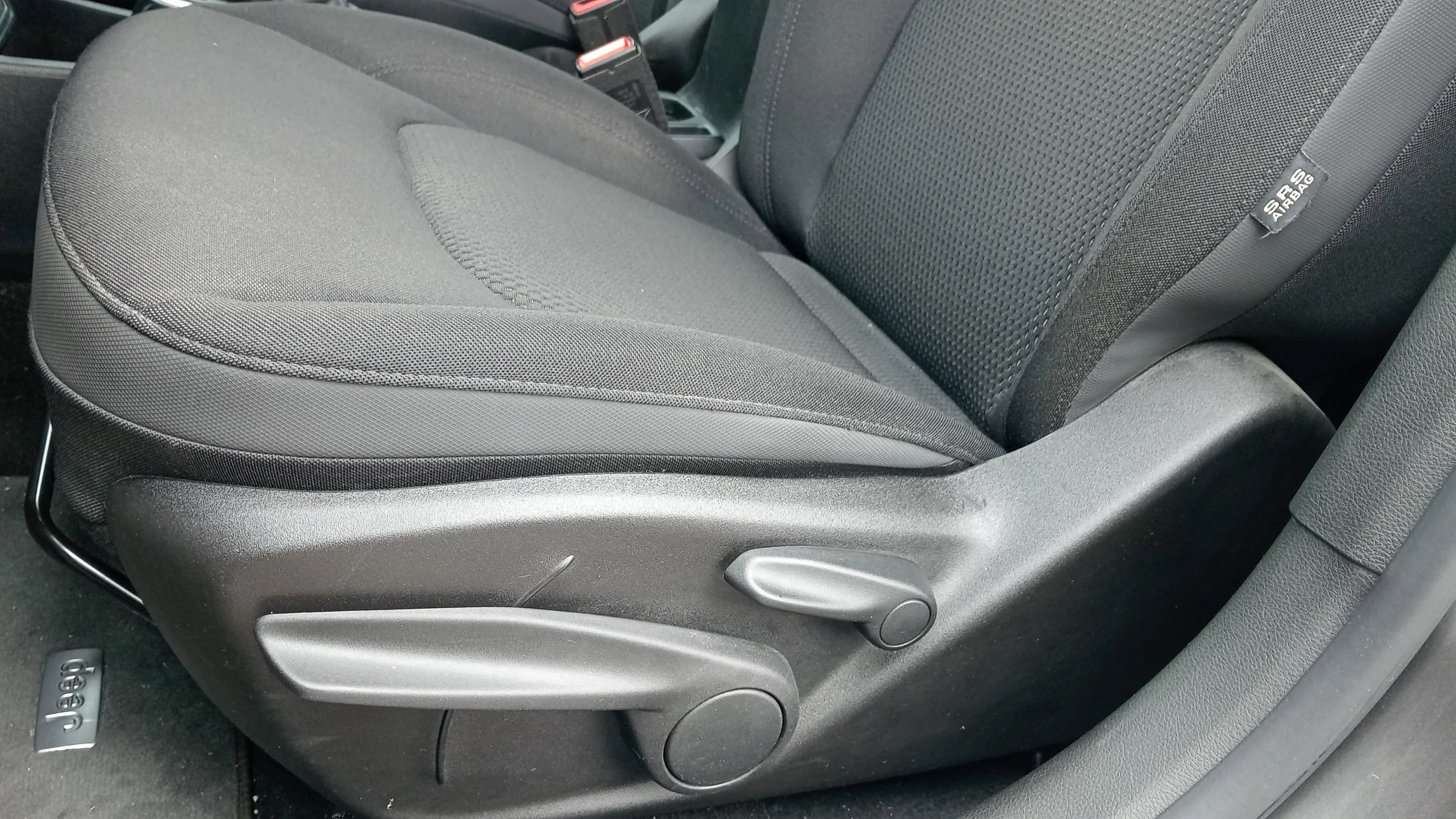 Jeep Renegade 1.0G Night Eagle 4x2 - foto 22
