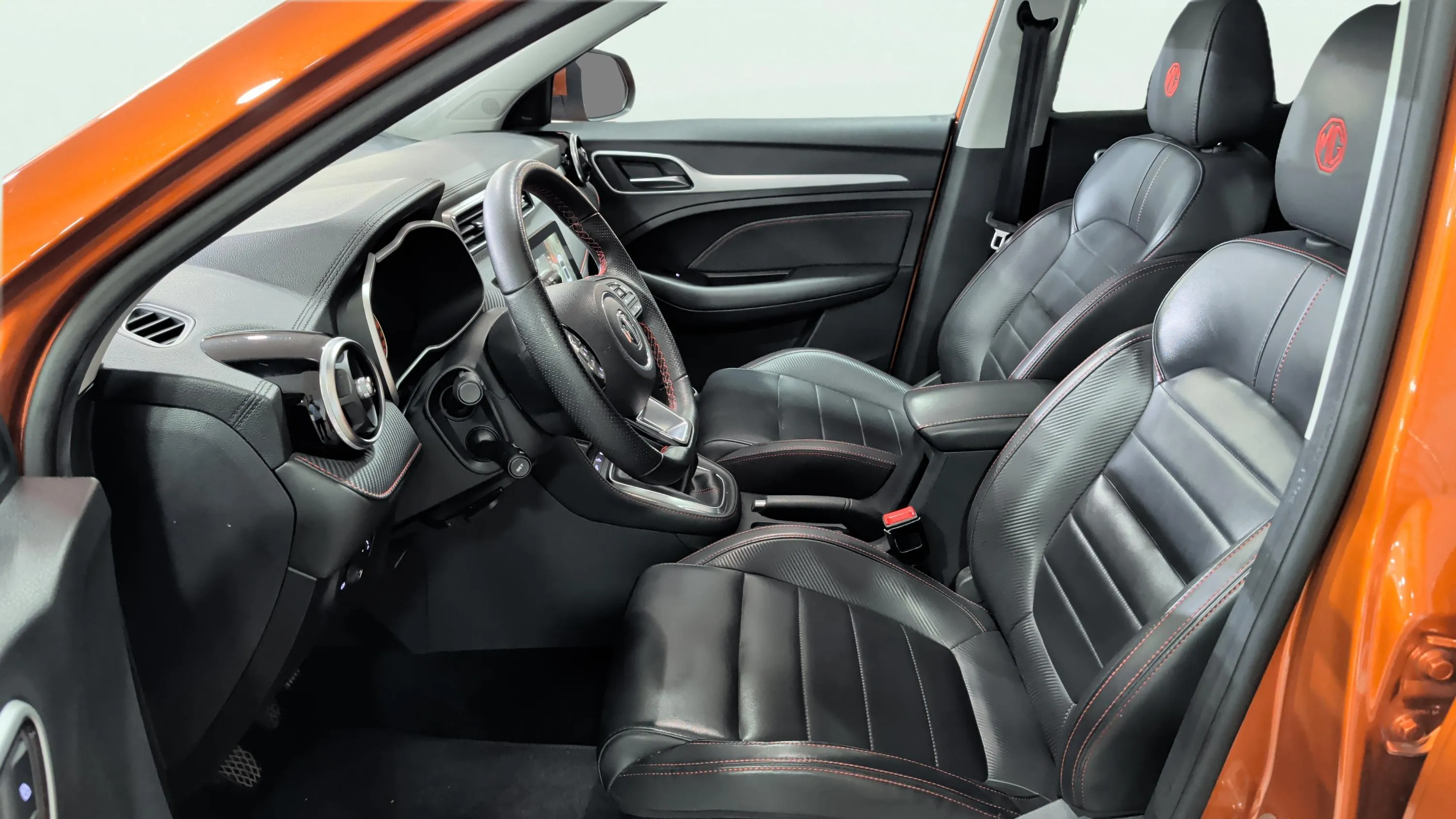MG ZS 1.5 Luxury - foto 13