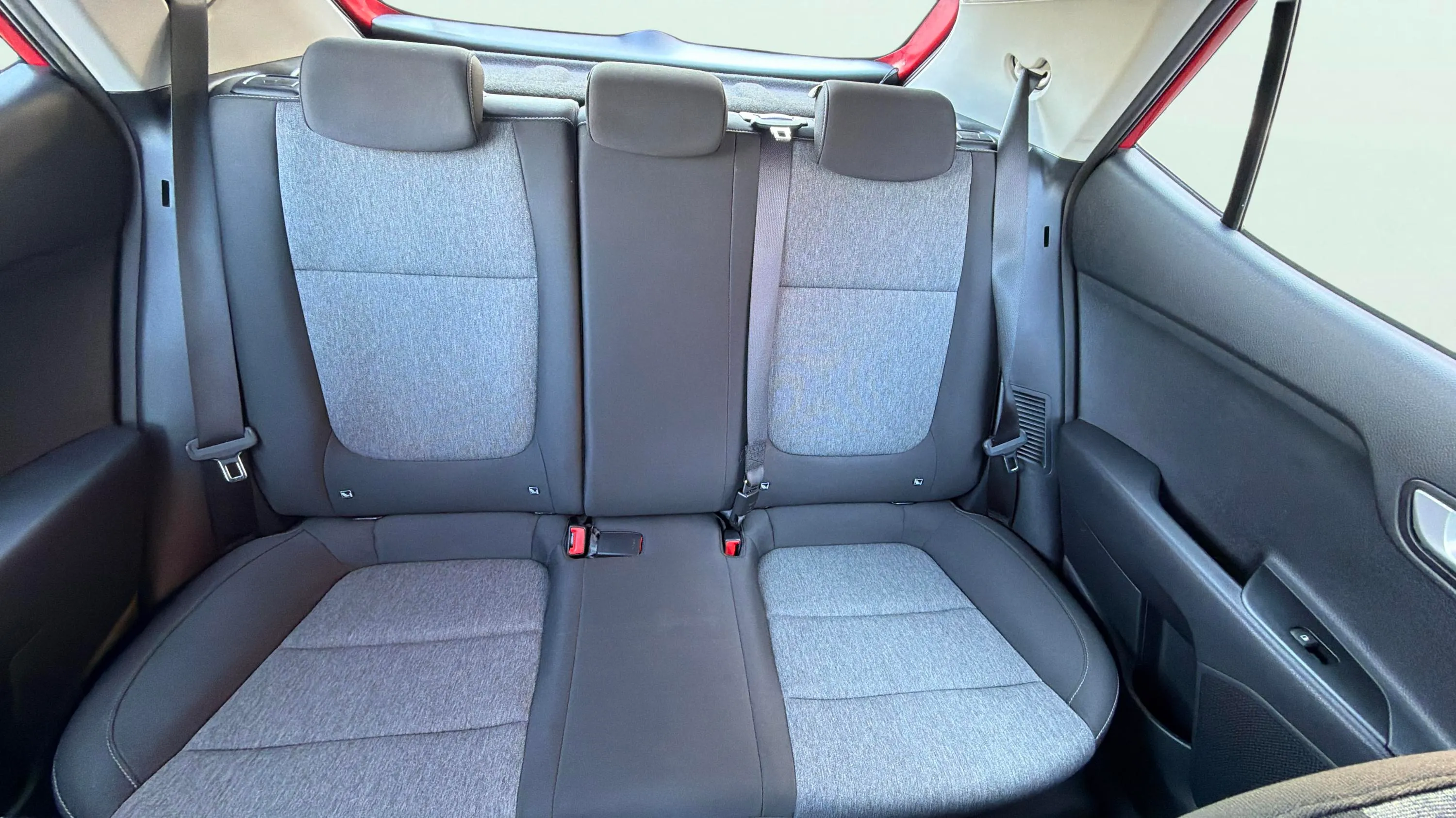 Kia Stonic 1.0 T-GDi MHEV iMT Drive - foto 15