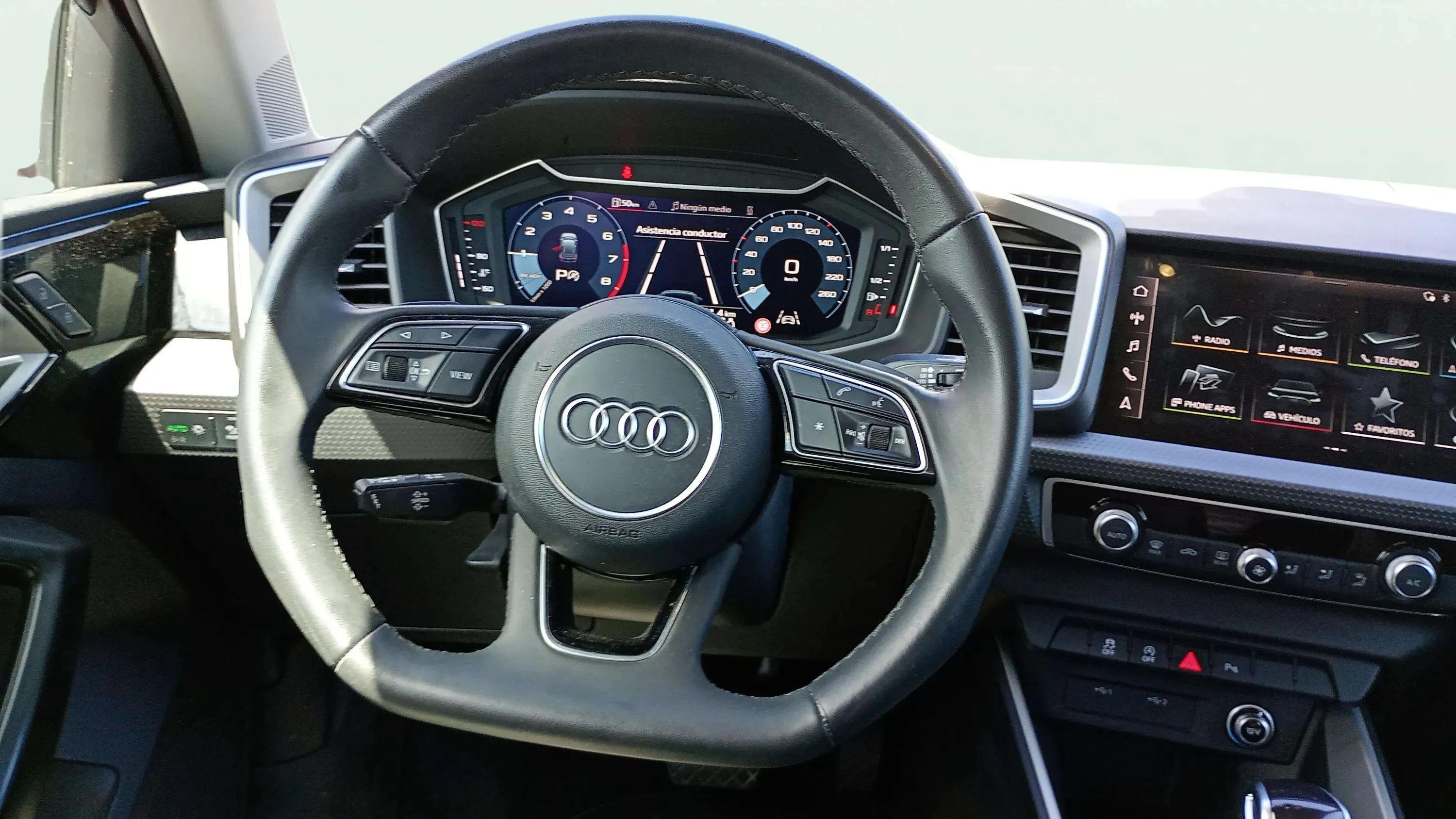 Audi A1 Sportback Adrenalin 30 TFSI S tron - foto 13