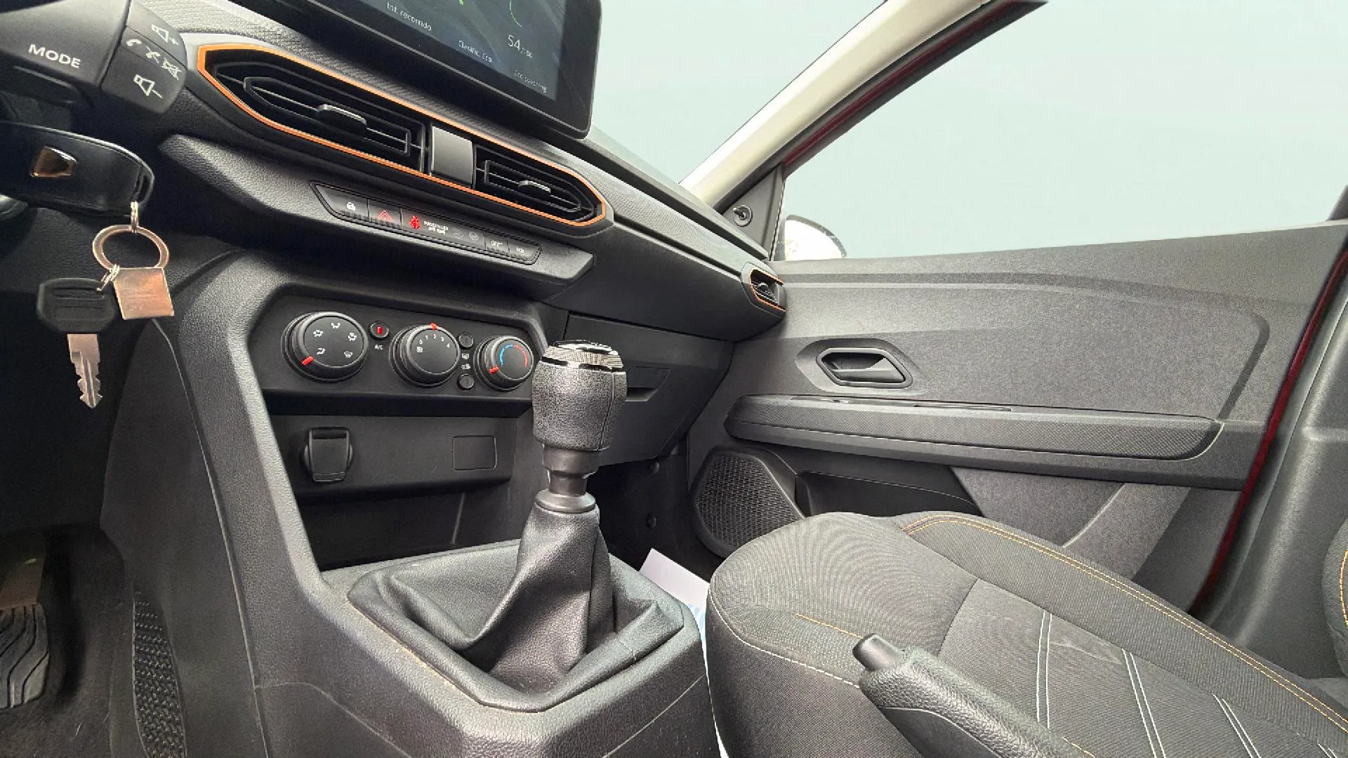 Dacia Sandero Stepway Comfort TCe - foto 24