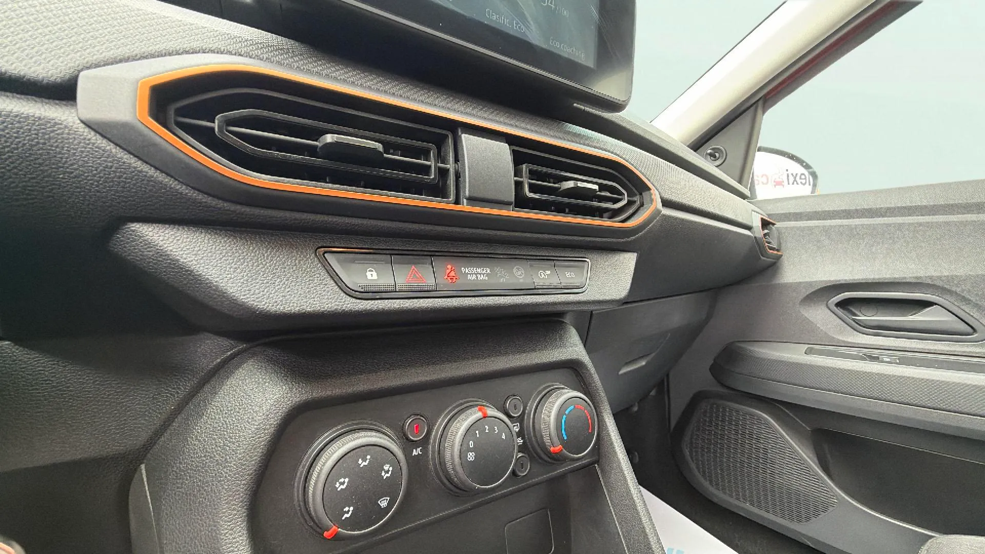 Dacia Sandero Stepway Comfort TCe - foto 26