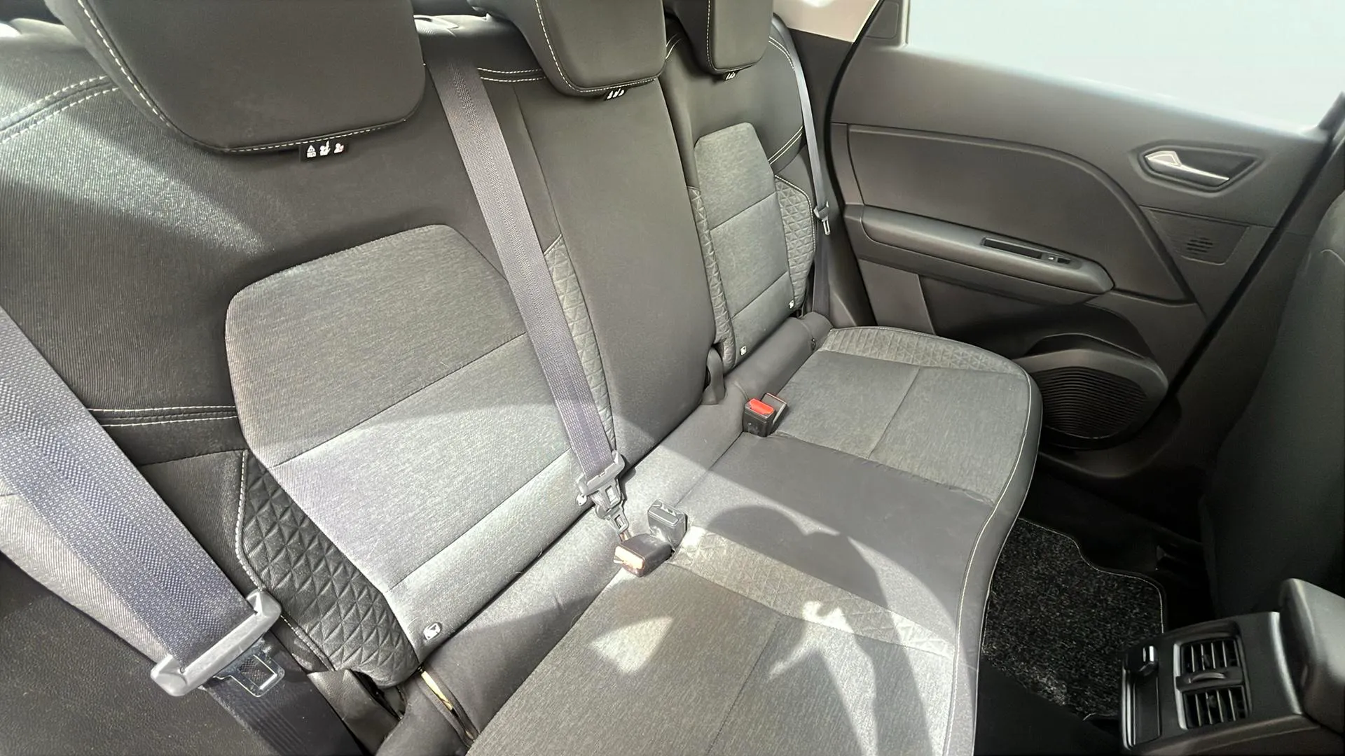 Renault Captur Intens TCe - foto 21