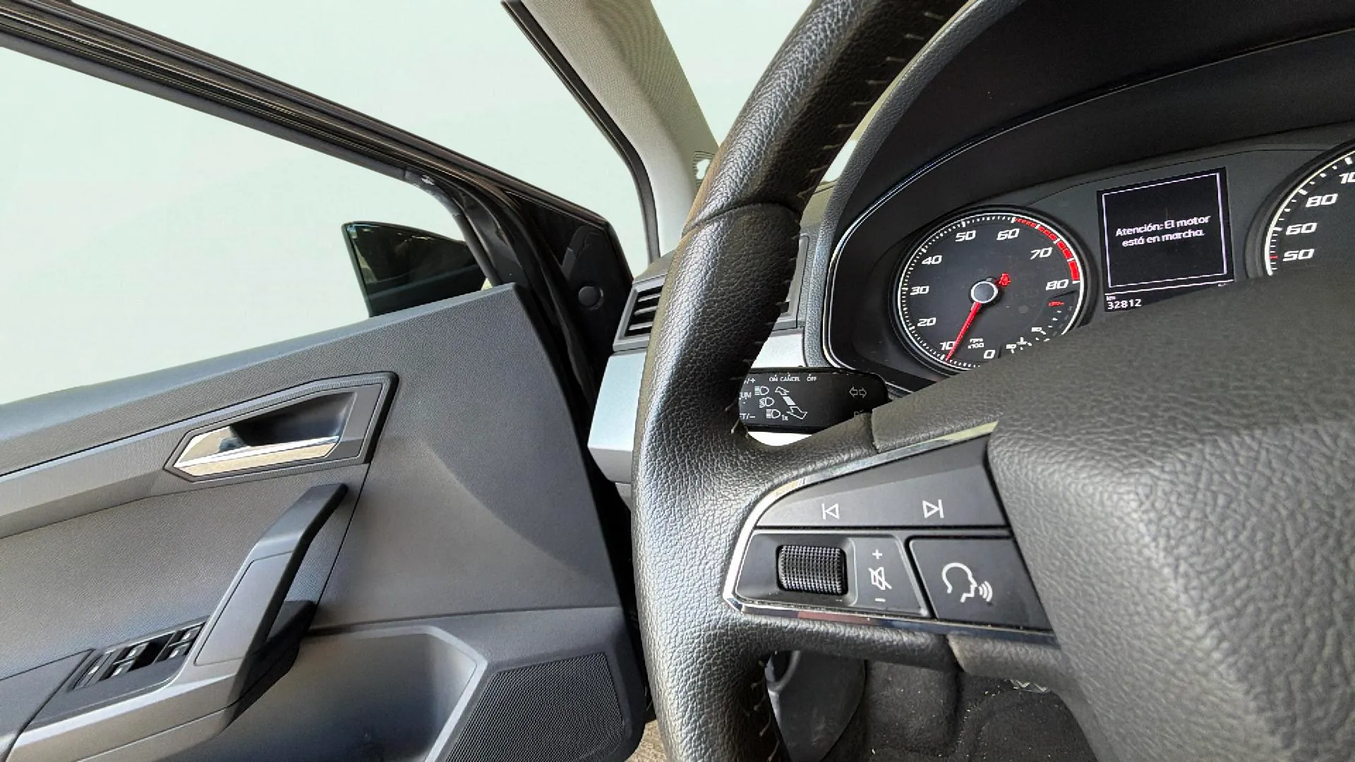 SEAT Arona 1.0 TSI Reference - foto 15