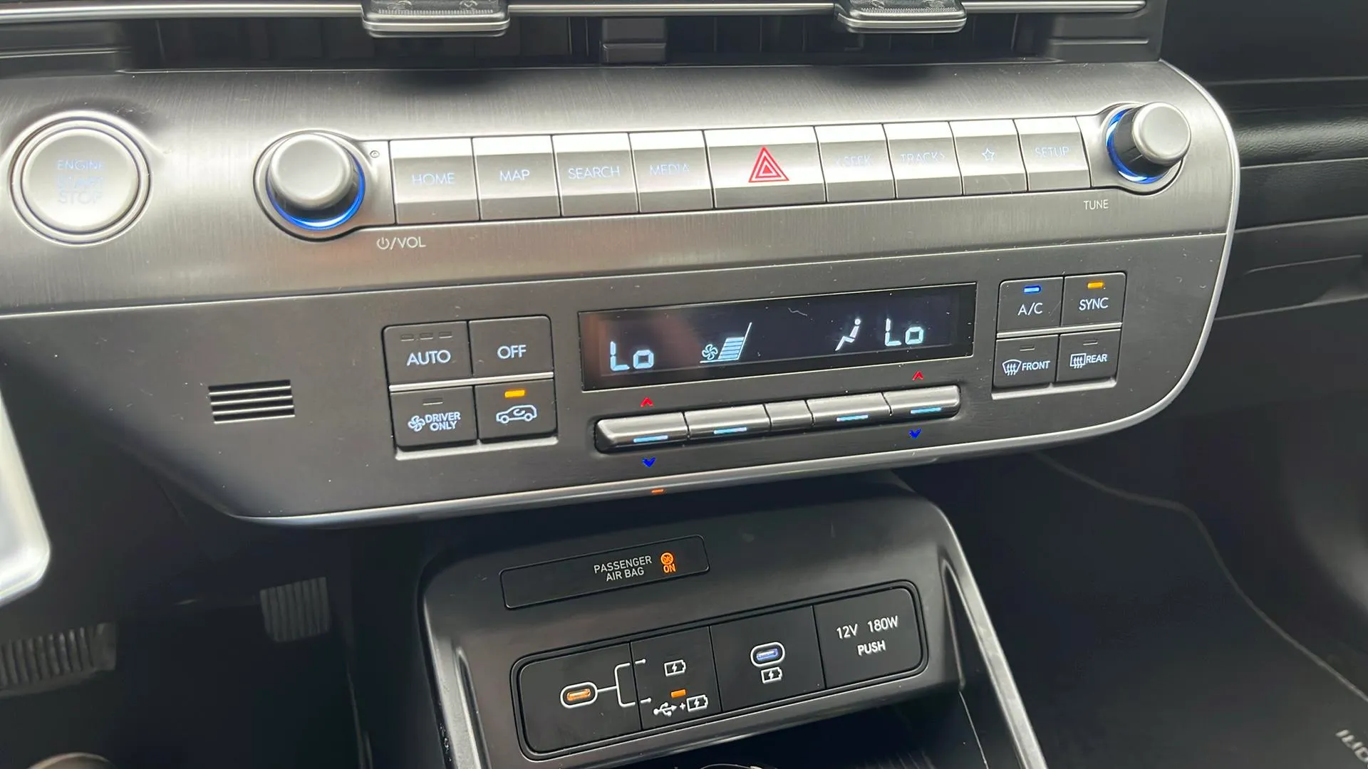 Hyundai Kona 1.6 GDI HEV Maxx DCT - foto 17