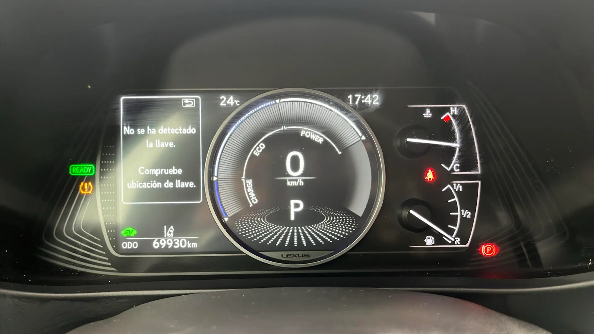 Lexus UX 2.0 250h Business - foto 9