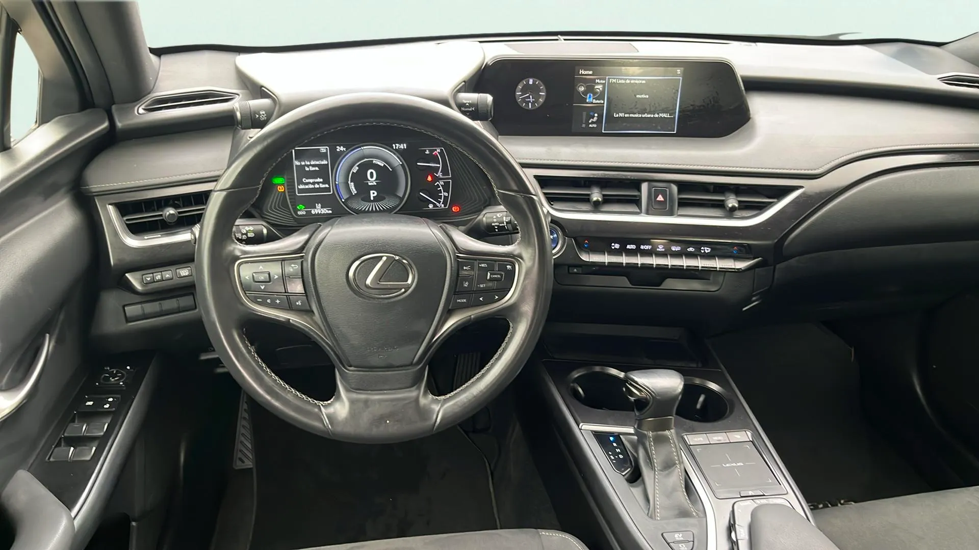 Lexus UX 2.0 250h Business - foto 12