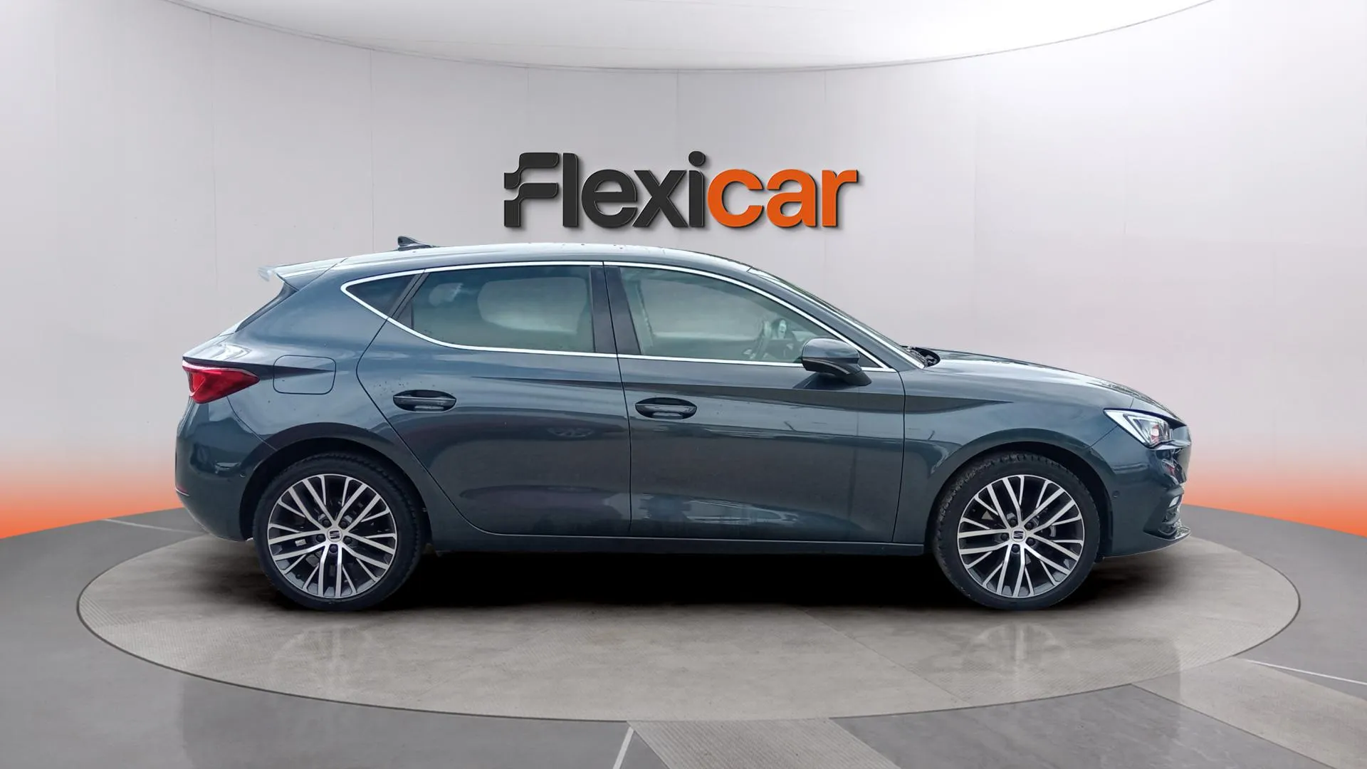 SEAT León SP 1.5 eTSI DSG Xcellence - foto 12