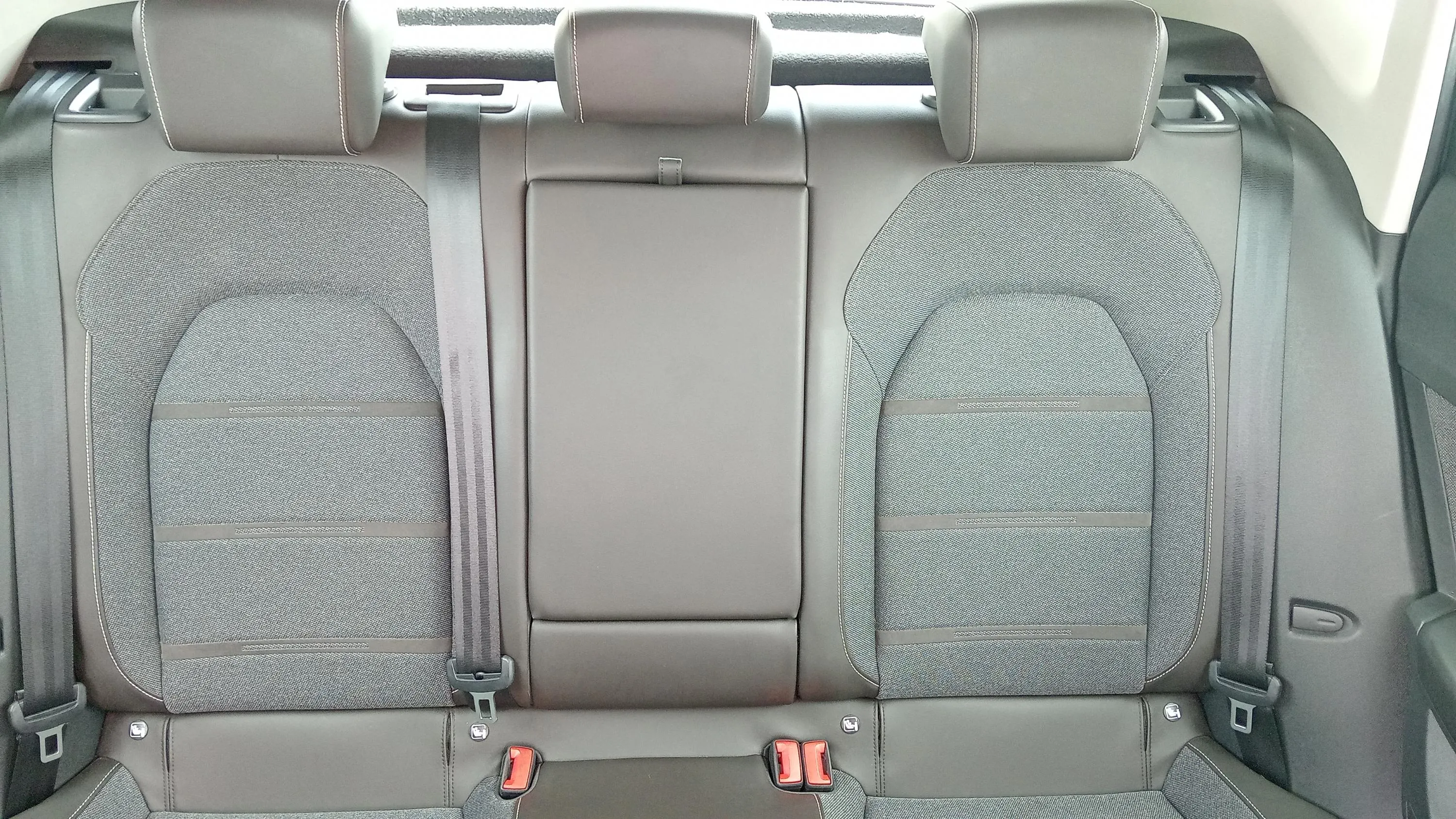 SEAT León SP 1.5 eTSI DSG Xcellence - foto 19