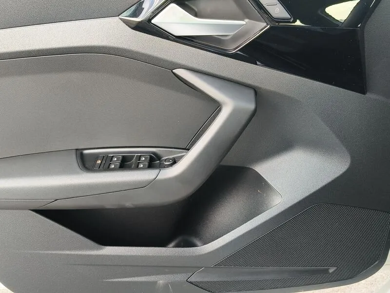 Audi A1 Sportback Advanced 25 TFSI - foto 29