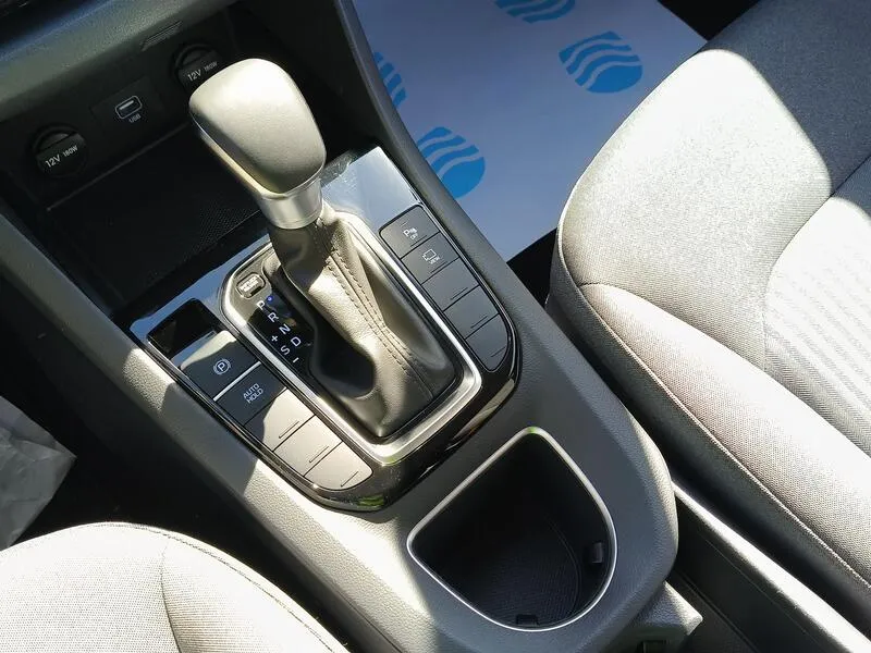 Hyundai Ioniq 1.6 GDI HEV Klass - foto 13