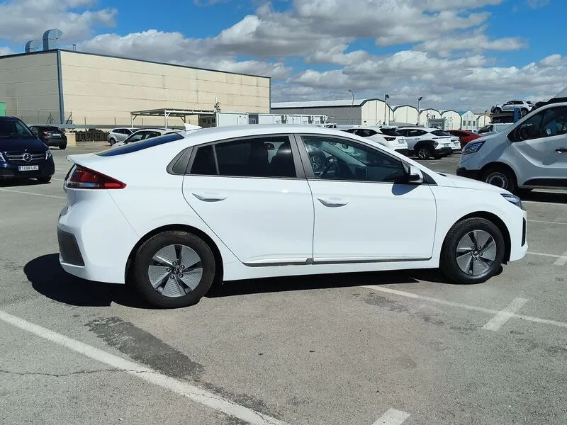 Hyundai Ioniq 1.6 GDI HEV Klass - foto 7