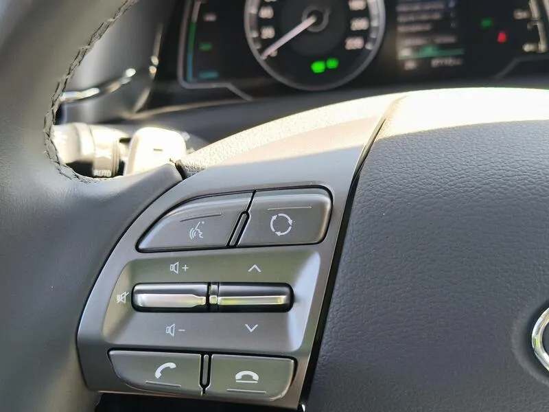 Hyundai Ioniq 1.6 GDI HEV Klass - foto 25