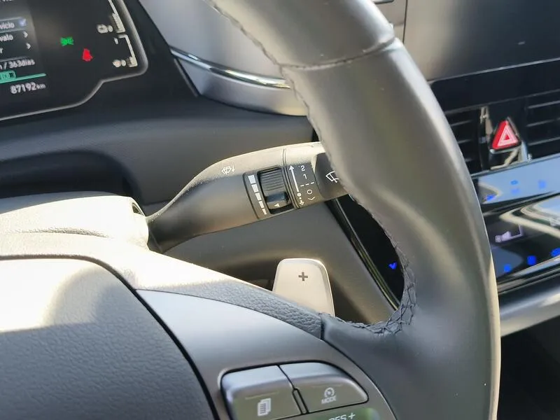 Hyundai Ioniq 1.6 GDI HEV Klass - foto 24