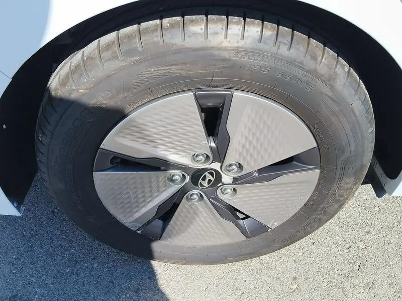 Hyundai Ioniq 1.6 GDI HEV Klass - foto 39