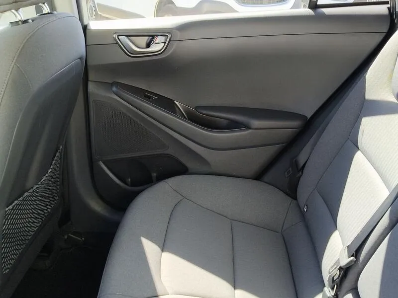 Hyundai Ioniq 1.6 GDI HEV Klass - foto 31