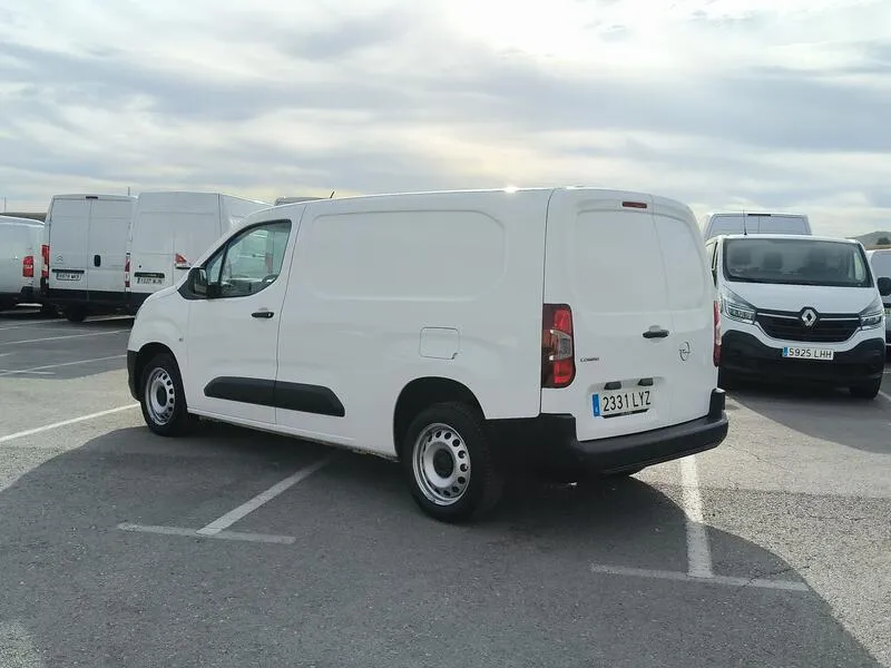 Opel Combo 1.5TD Select - foto 4