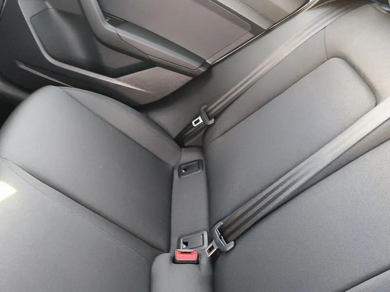 Audi A1 Sportback Advanced 25 TFSI - foto 32