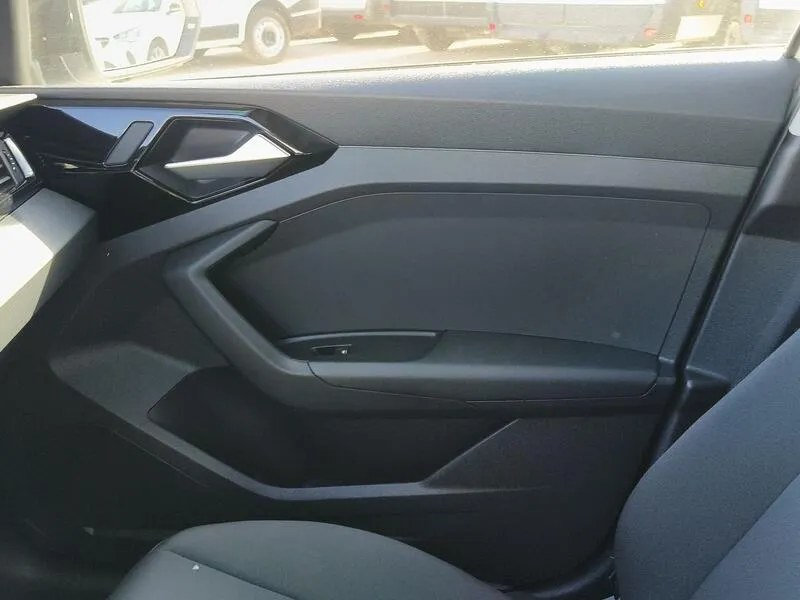 Audi A1 Sportback Advanced 25 TFSI - foto 19