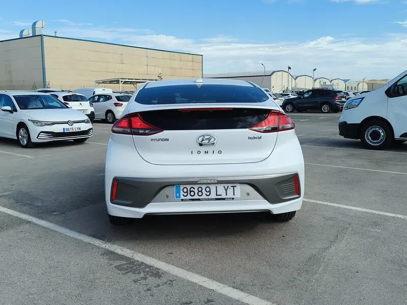 Hyundai Ioniq 1.6 GDI HEV Klass DCT - foto 5