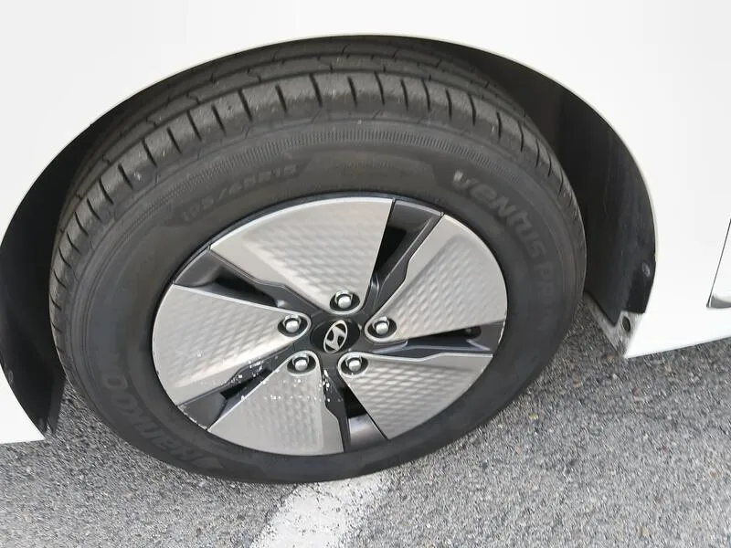 Hyundai Ioniq 1.6 GDI HEV Klass DCT - foto 44
