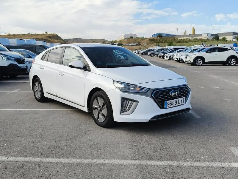 Hyundai Ioniq 1.6 GDI HEV Klass DCT - foto 8