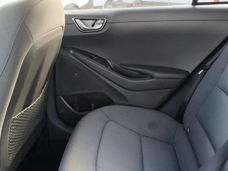 Hyundai Ioniq 1.6 GDI HEV Klass DCT - foto 31