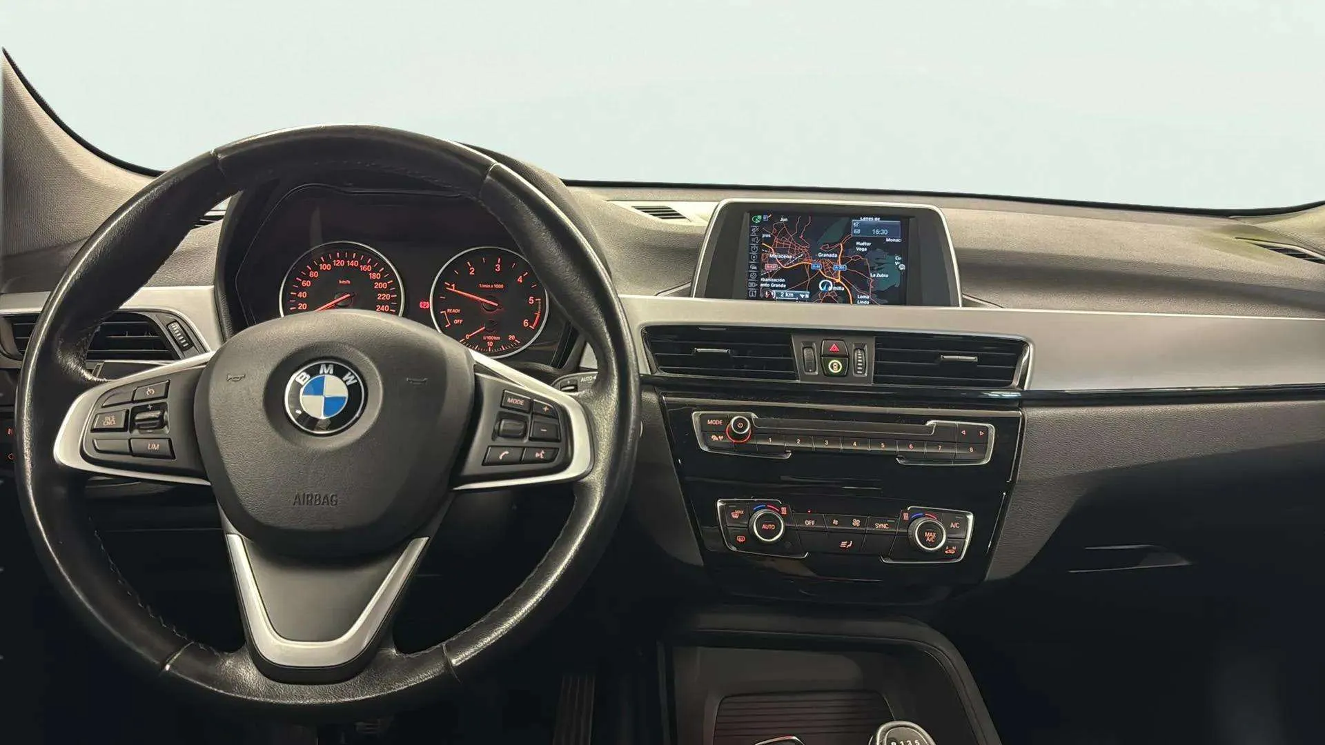 BMW X1 sDrive18d - foto 13
