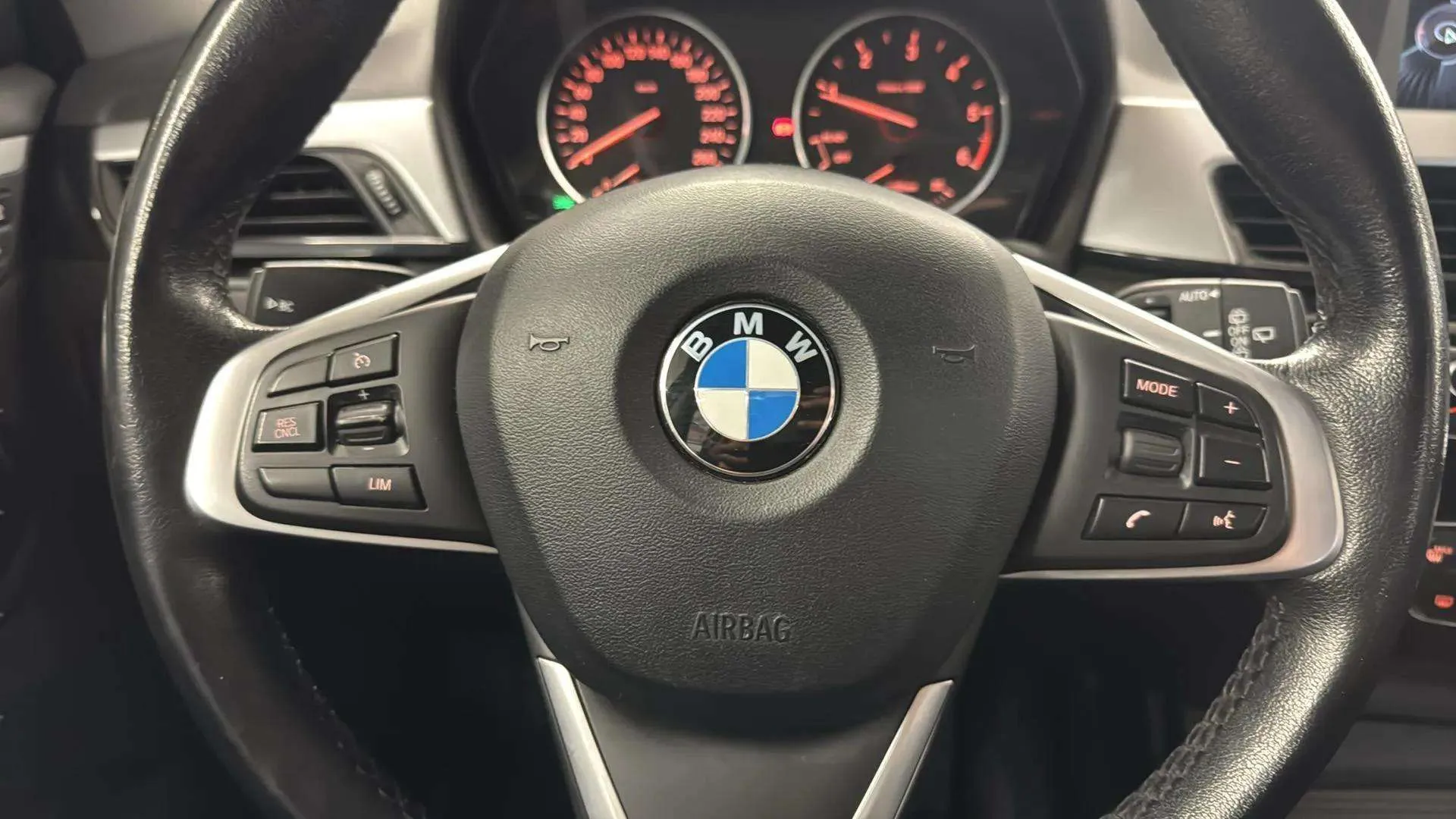 BMW X1 sDrive18d - foto 14