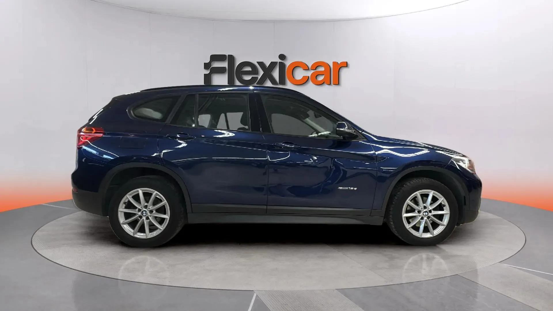 BMW X1 sDrive18d - foto 7